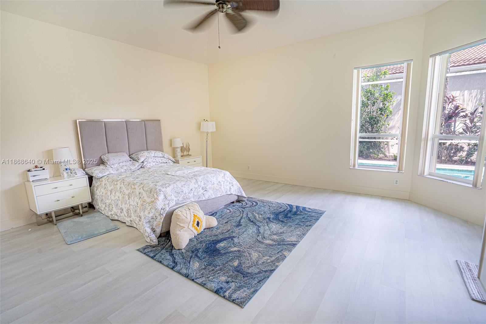 HERON BAY FOUR - Residential