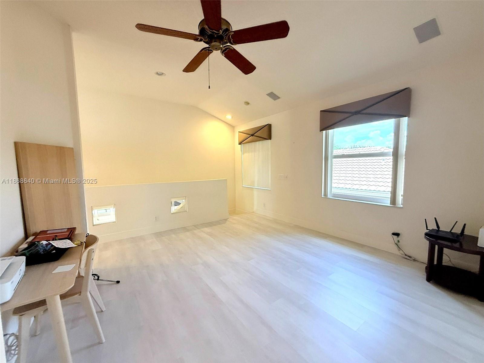 HERON BAY FOUR - Residential