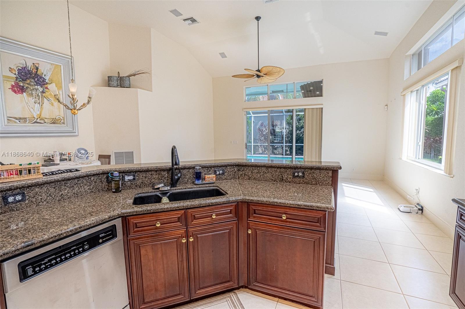 HERON BAY FOUR - Residential