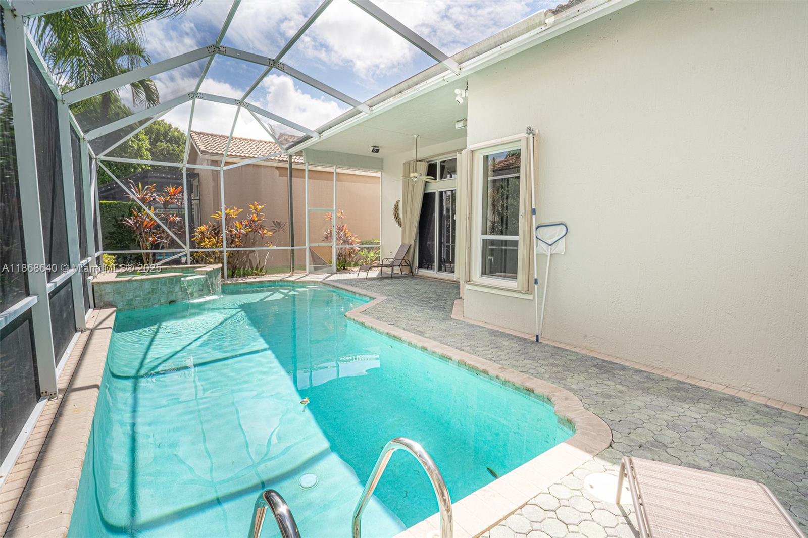 HERON BAY FOUR - Residential