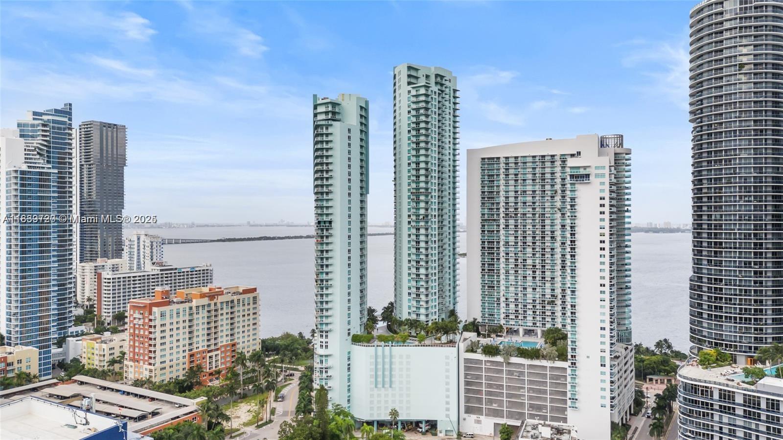 1900 N Bayshore Dr 2318