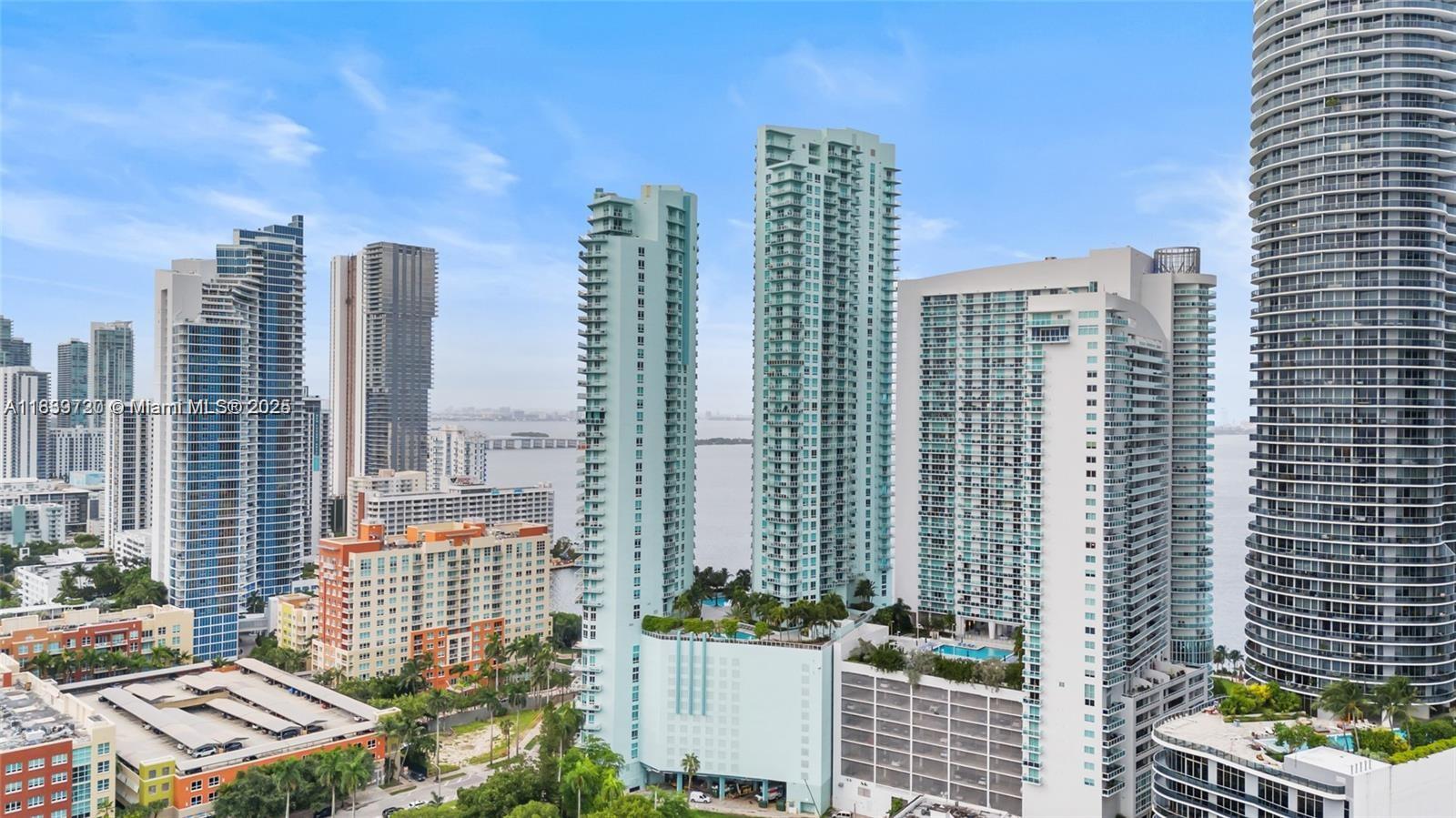 1900 N Bayshore Dr 2318