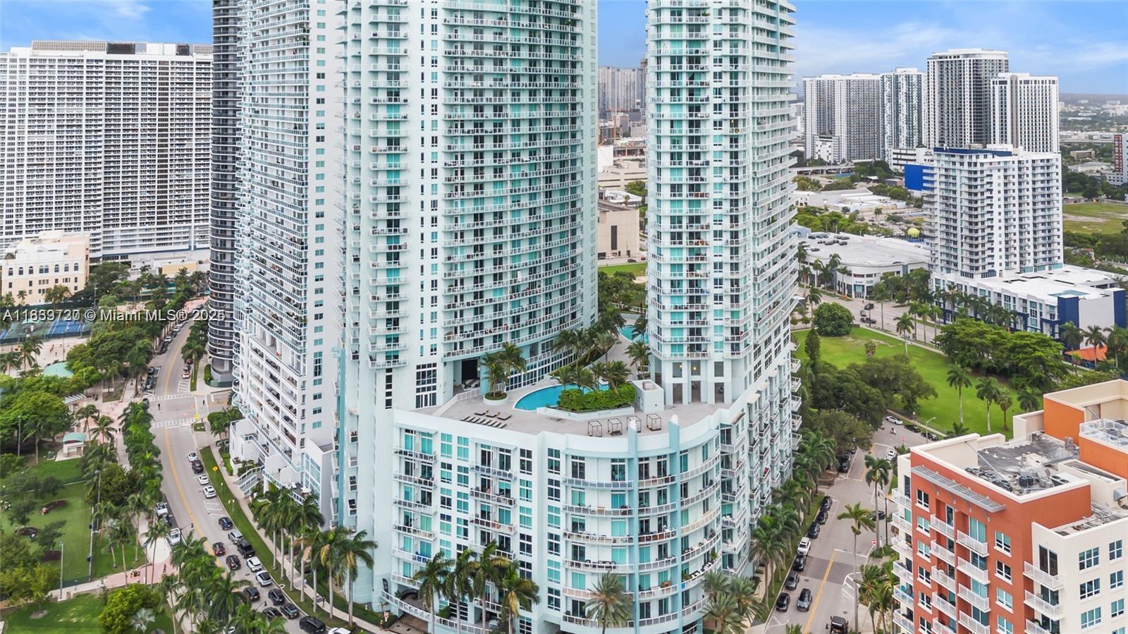 1900 N Bayshore Dr 2318