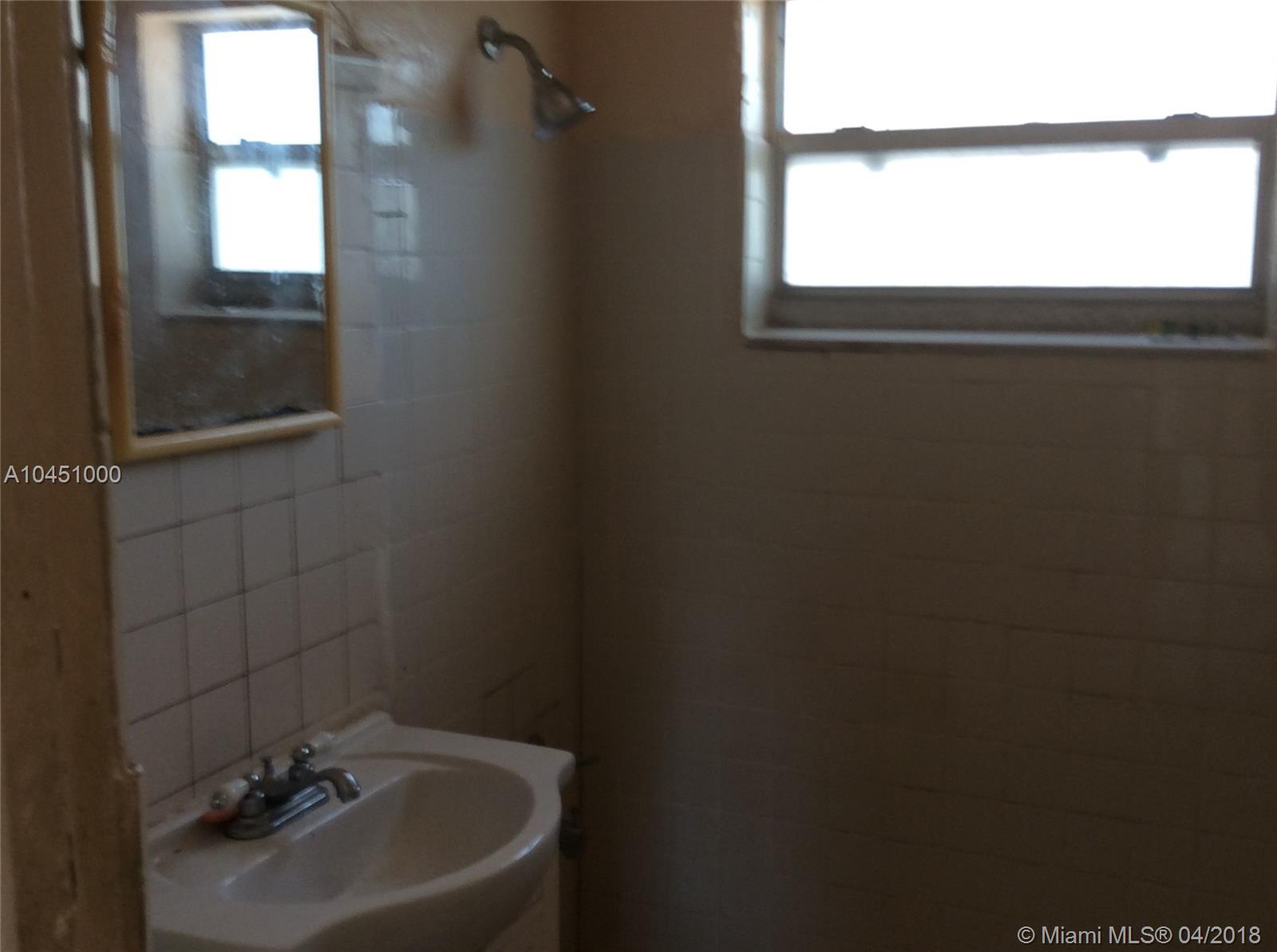 NEW MIAMI SHORES ESTATES - Residential