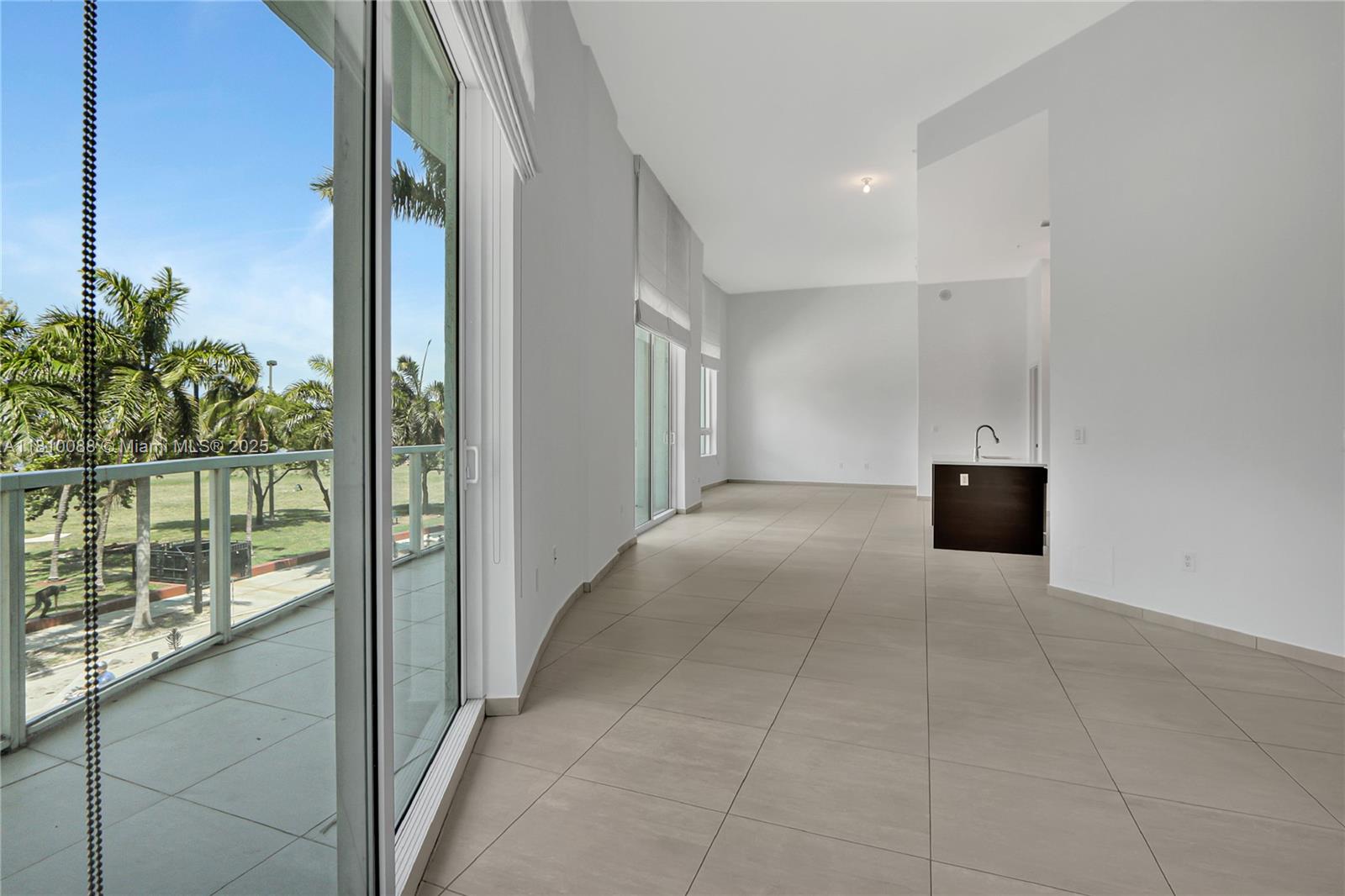 QUANTUM ON THE BAY CONDO - Residential