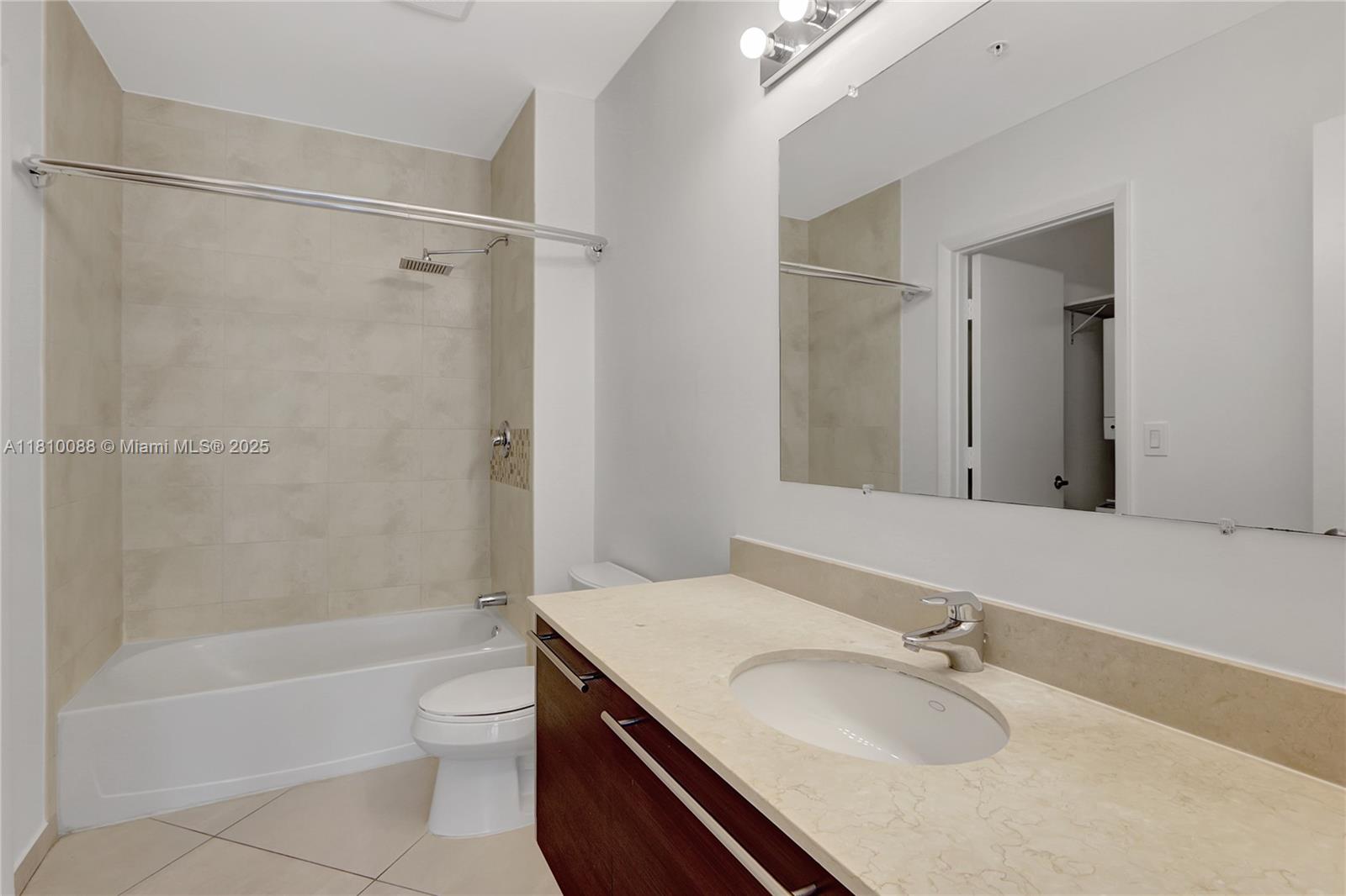 QUANTUM ON THE BAY CONDO - Residential