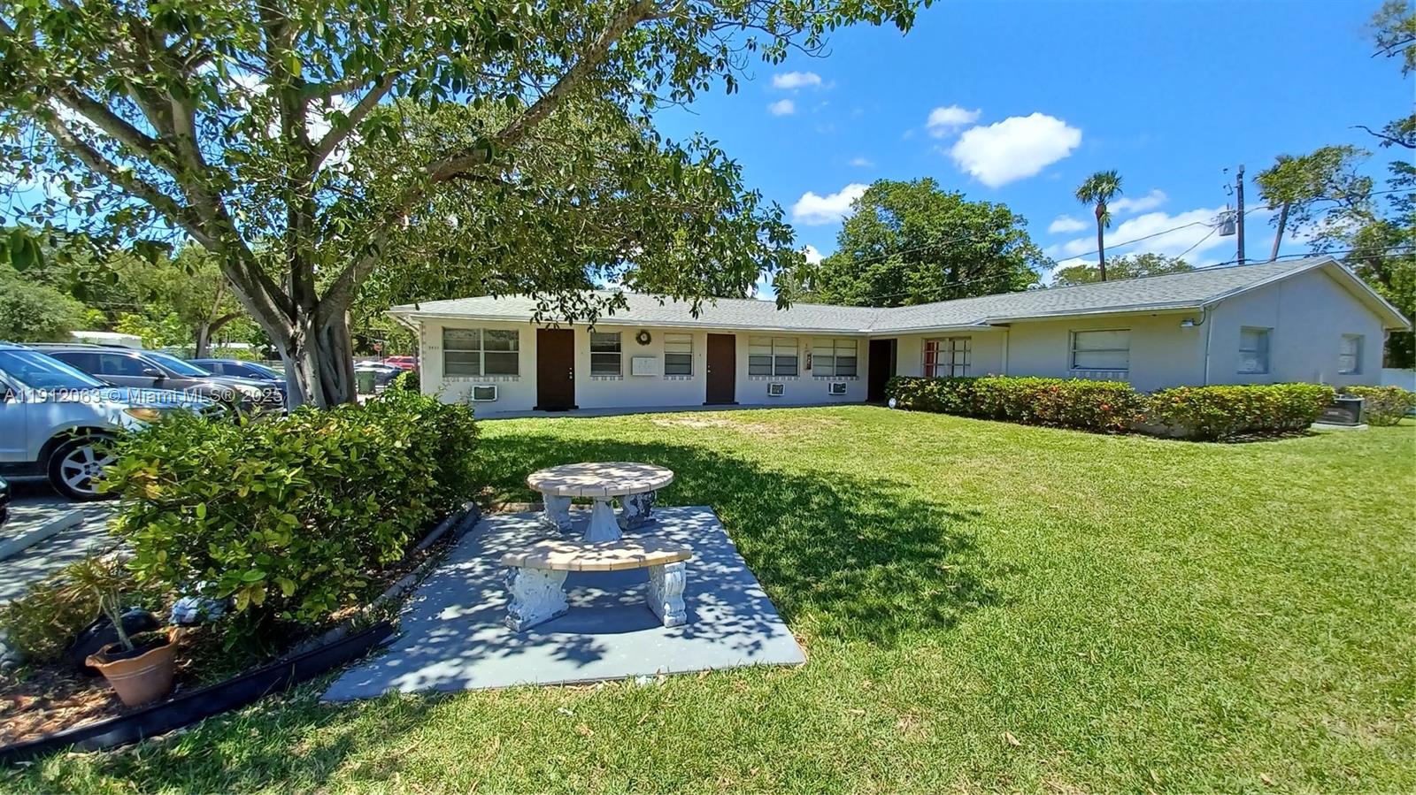 HIBISCUS GARDENS AMENDED - Residential Lease