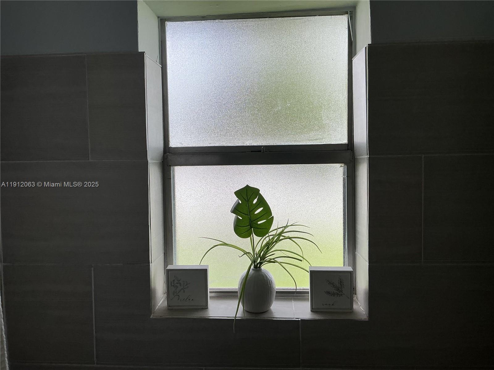 HIBISCUS GARDENS AMENDED - Residential Lease