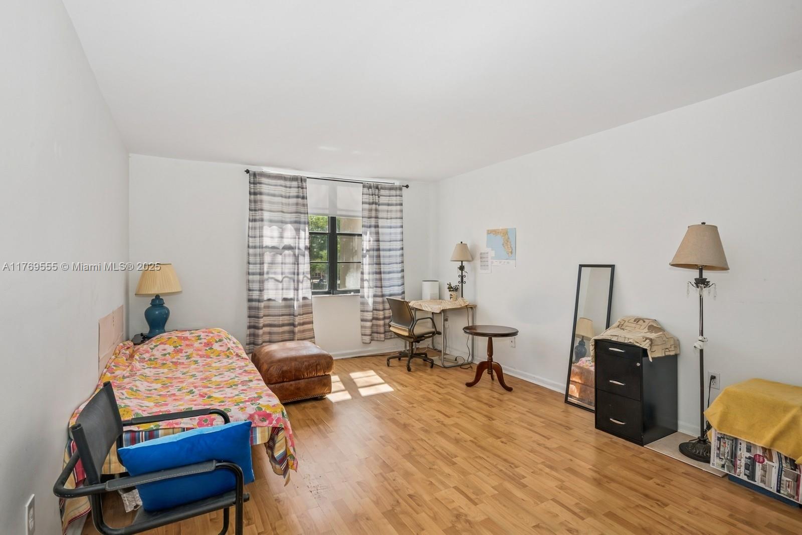 GARDENS OF KENDALL SO CON - Residential