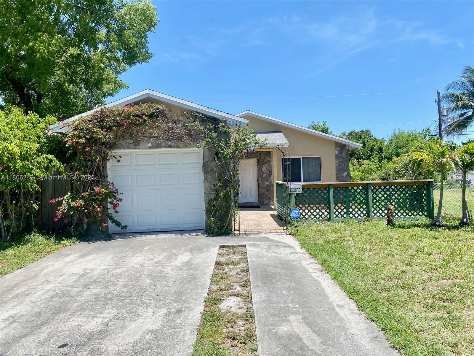 Rental Property at 2345 Douglas St, Hollywood, Broward County, Florida - Bedrooms: 3 
Bathrooms: 2  - $3,000 MO.