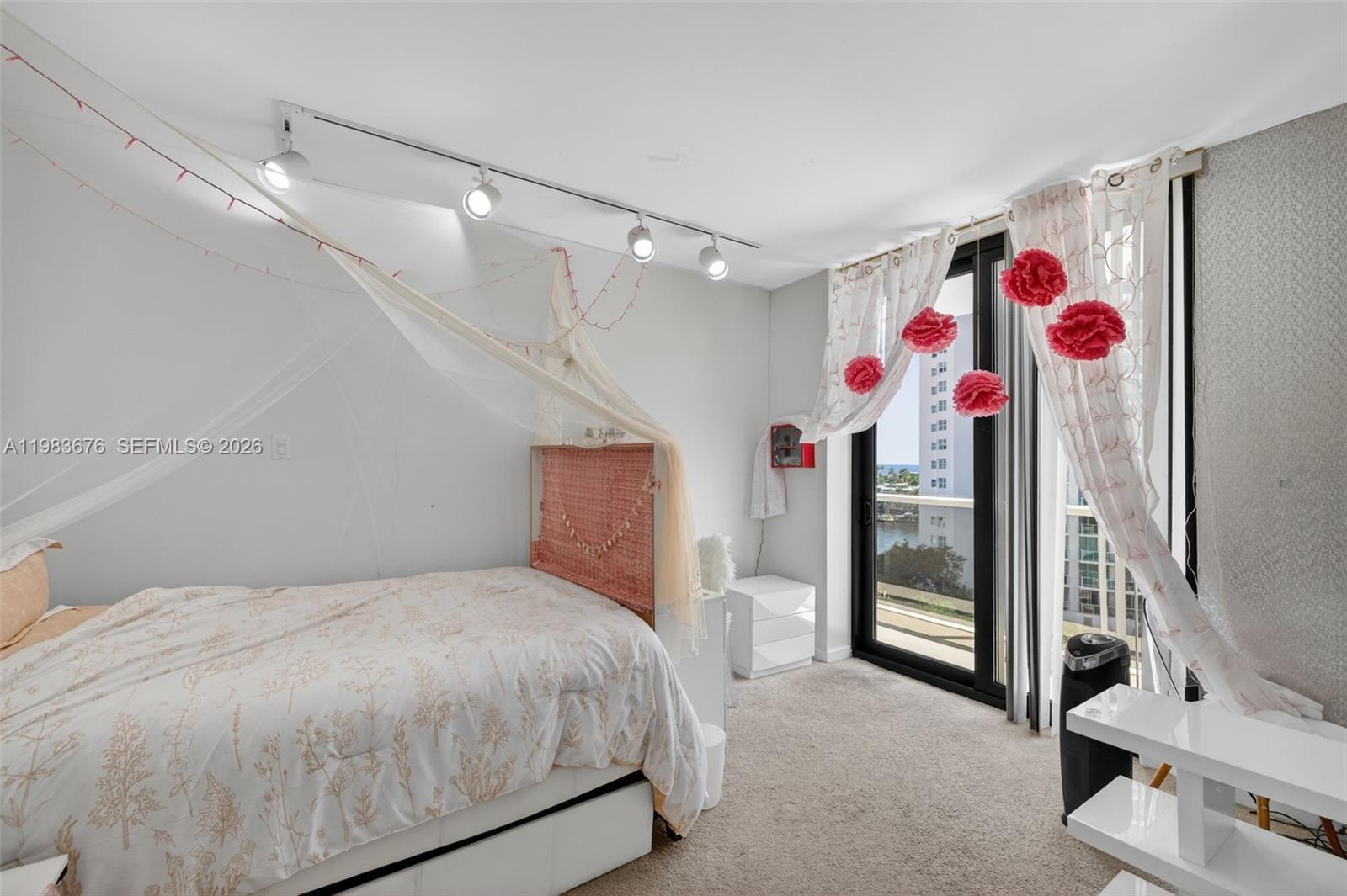 HAMPTONS WEST CONDO - Residential