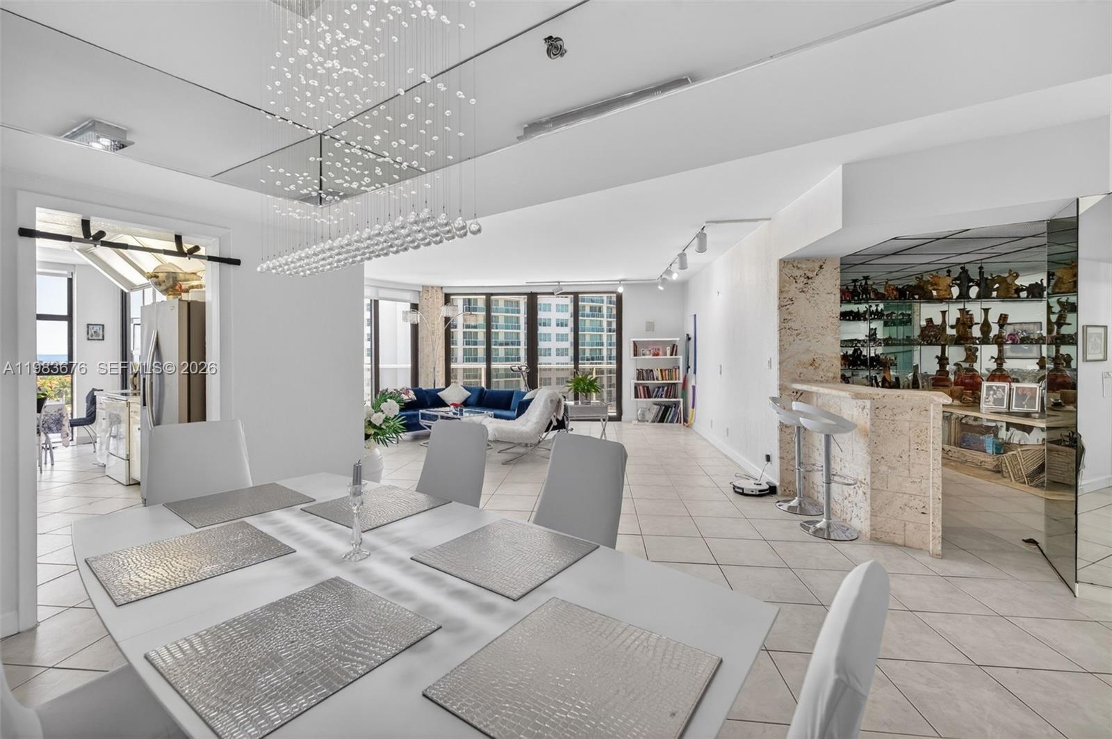 HAMPTONS WEST CONDO - Residential