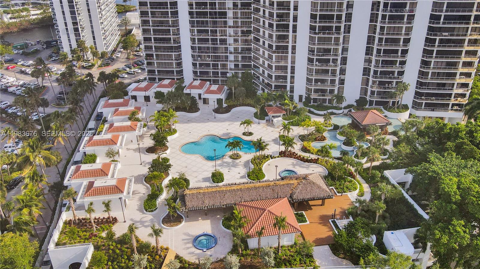 20281 E Country Club Dr 608