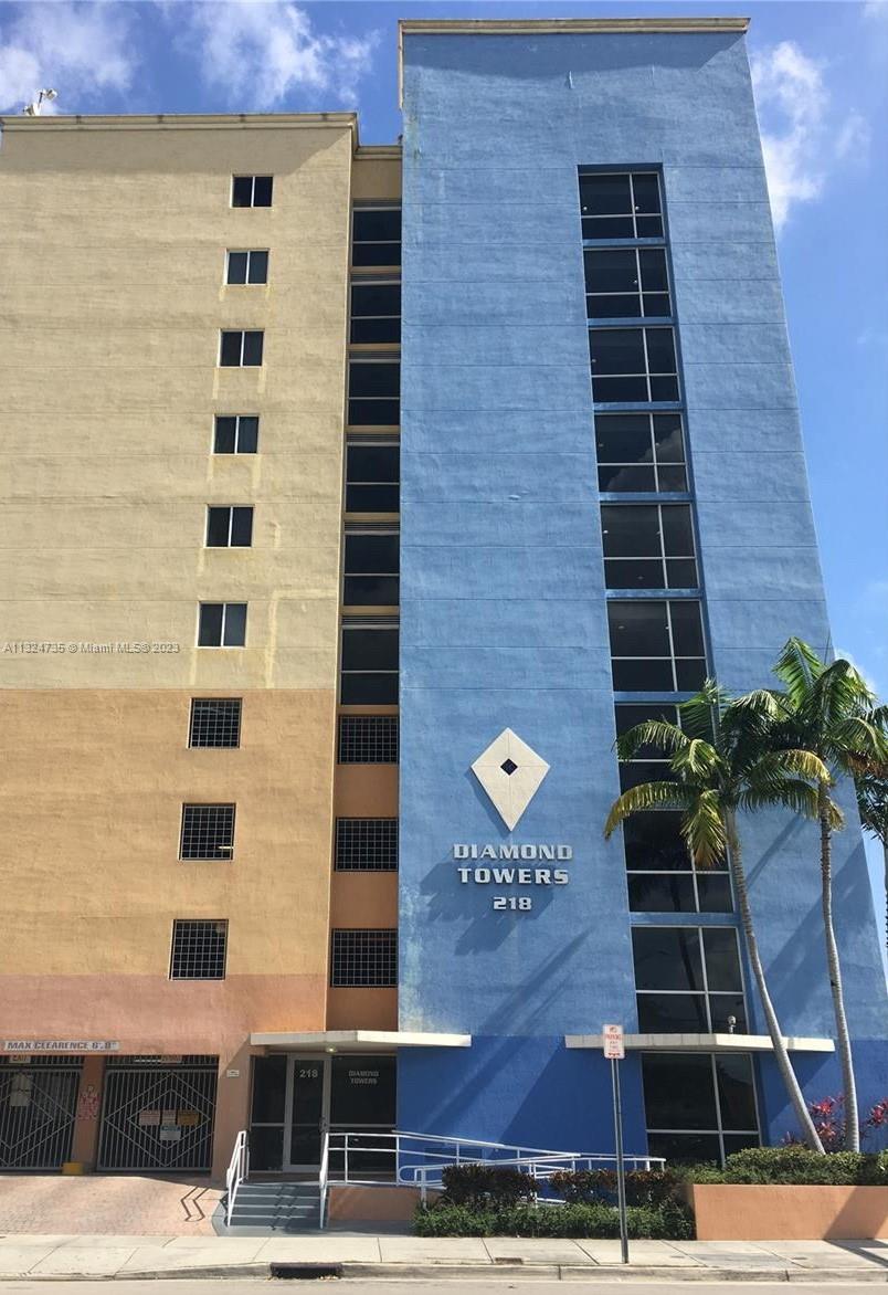 Beautifully renovated unit available in this building! Spacious 2-bed/2-bath, open-layout condo with captivating view of Downtown Miami with long, ceilinged balcony. Generously-sized bedrooms with roomy, wall-length closets. New Washer dryer, New AC Machine, sustainable bamboo wood flooring throughout. Fully renovated kitchen. New cabinets, granite counter-top, stainless steel appliances. Beautifully redone bathrooms. Secure, gated parking. Walk to Marlins Park. Minutes away from Downtown, the Arts District, and Wynwood. Central Location provides easy access to Brickell, Coconut Grove, The Hospital District, MIA, Miami Beach, I-95, I-395, I-195, 836. Great home or investment. Unit occupied by tenant.