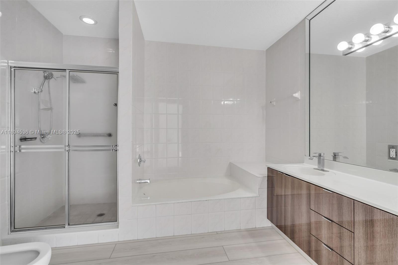 WEST LAKES GARDENS 1ST AD - Residential