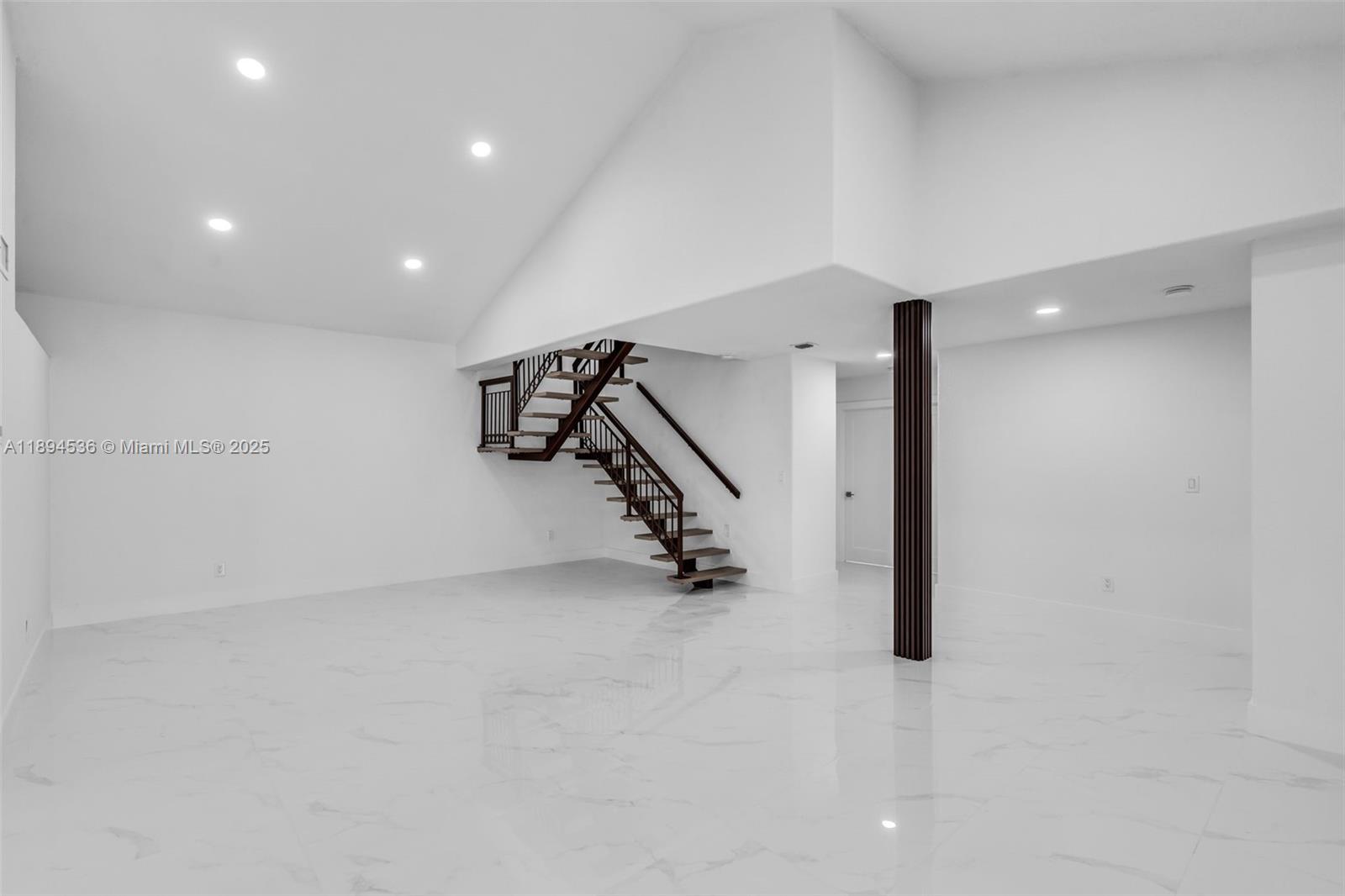 WEST LAKES GARDENS 1ST AD - Residential