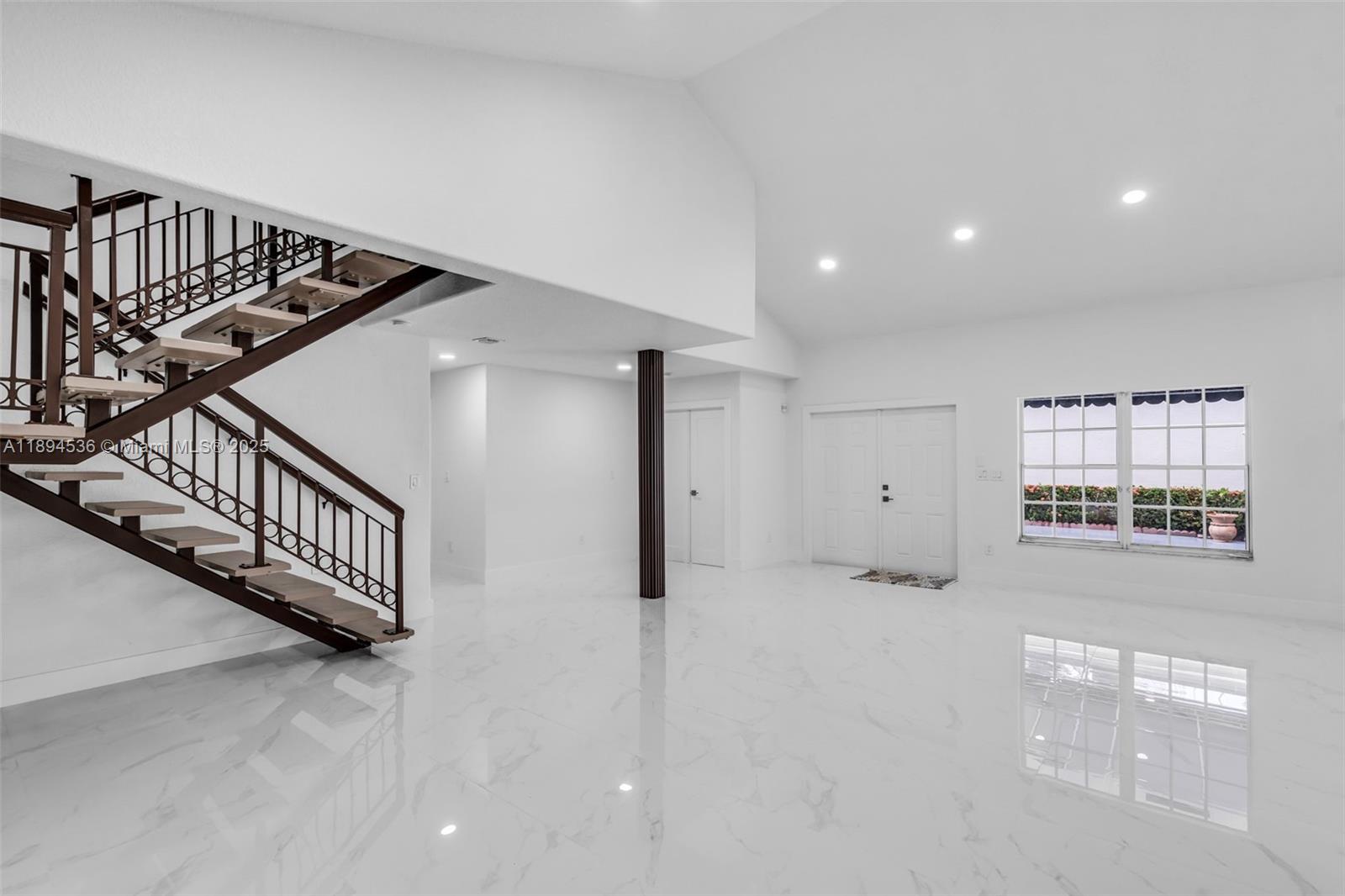 WEST LAKES GARDENS 1ST AD - Residential