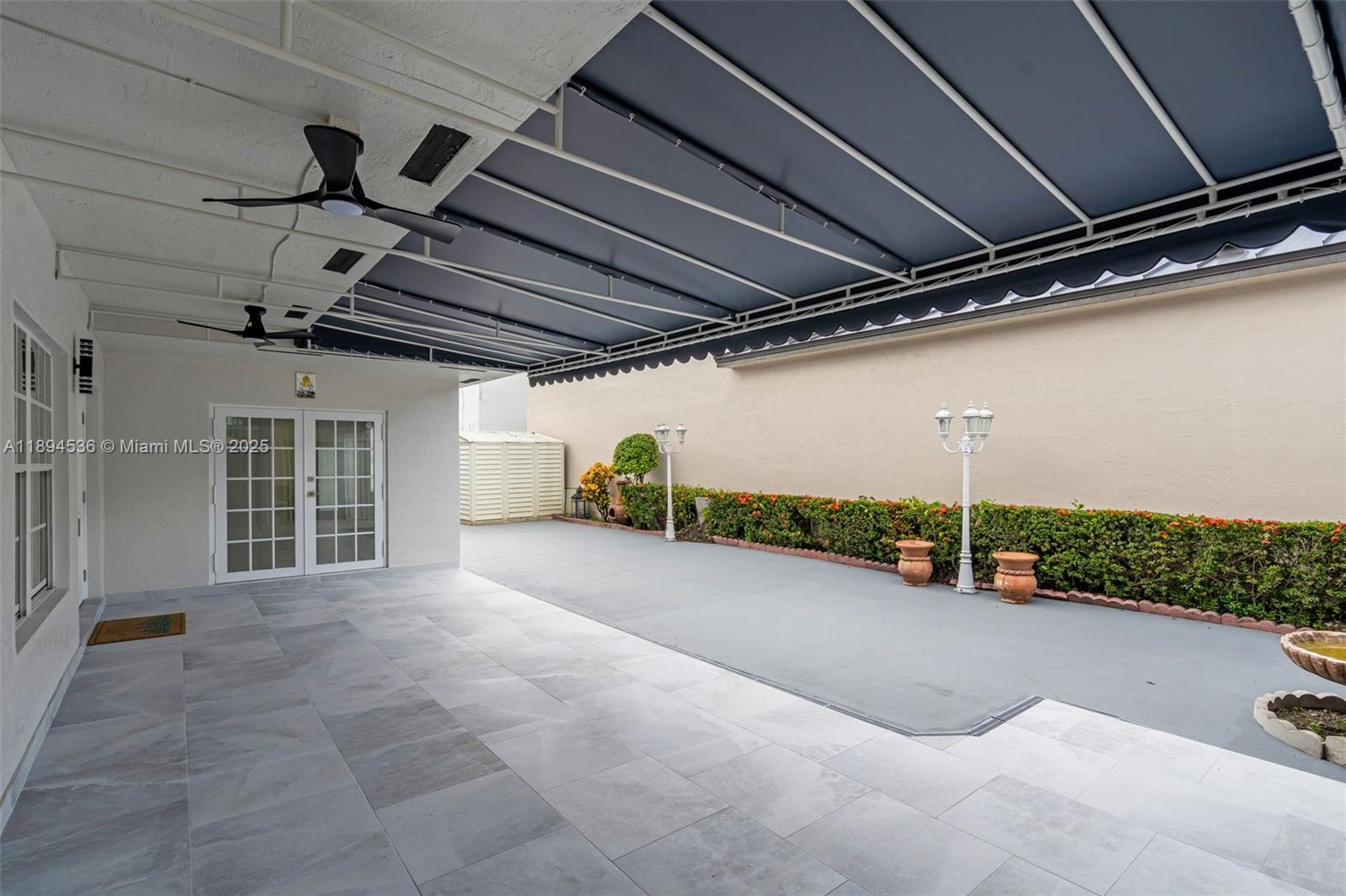 WEST LAKES GARDENS 1ST AD - Residential