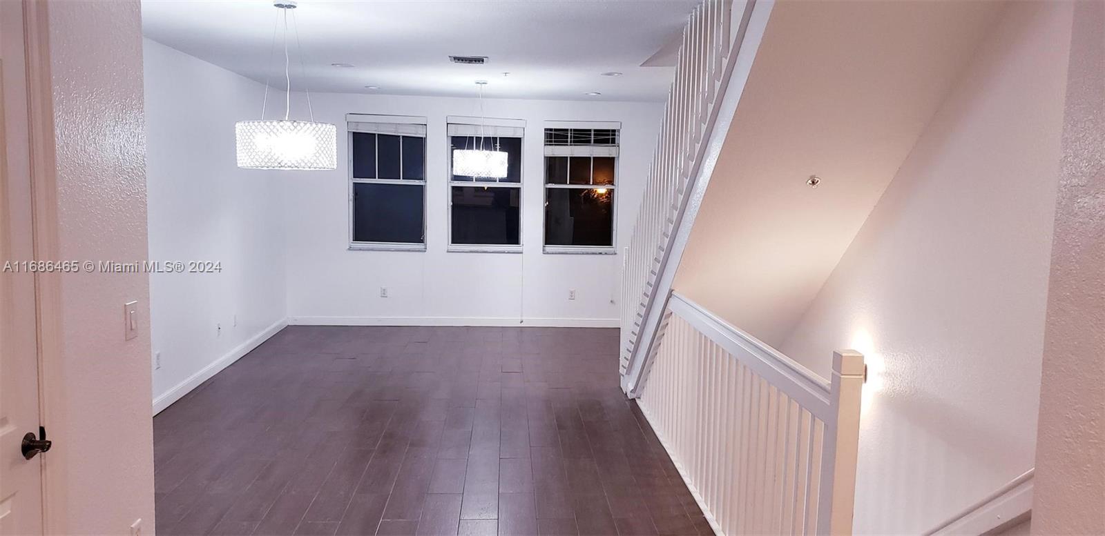 CITYSIDE CONDO - Residential