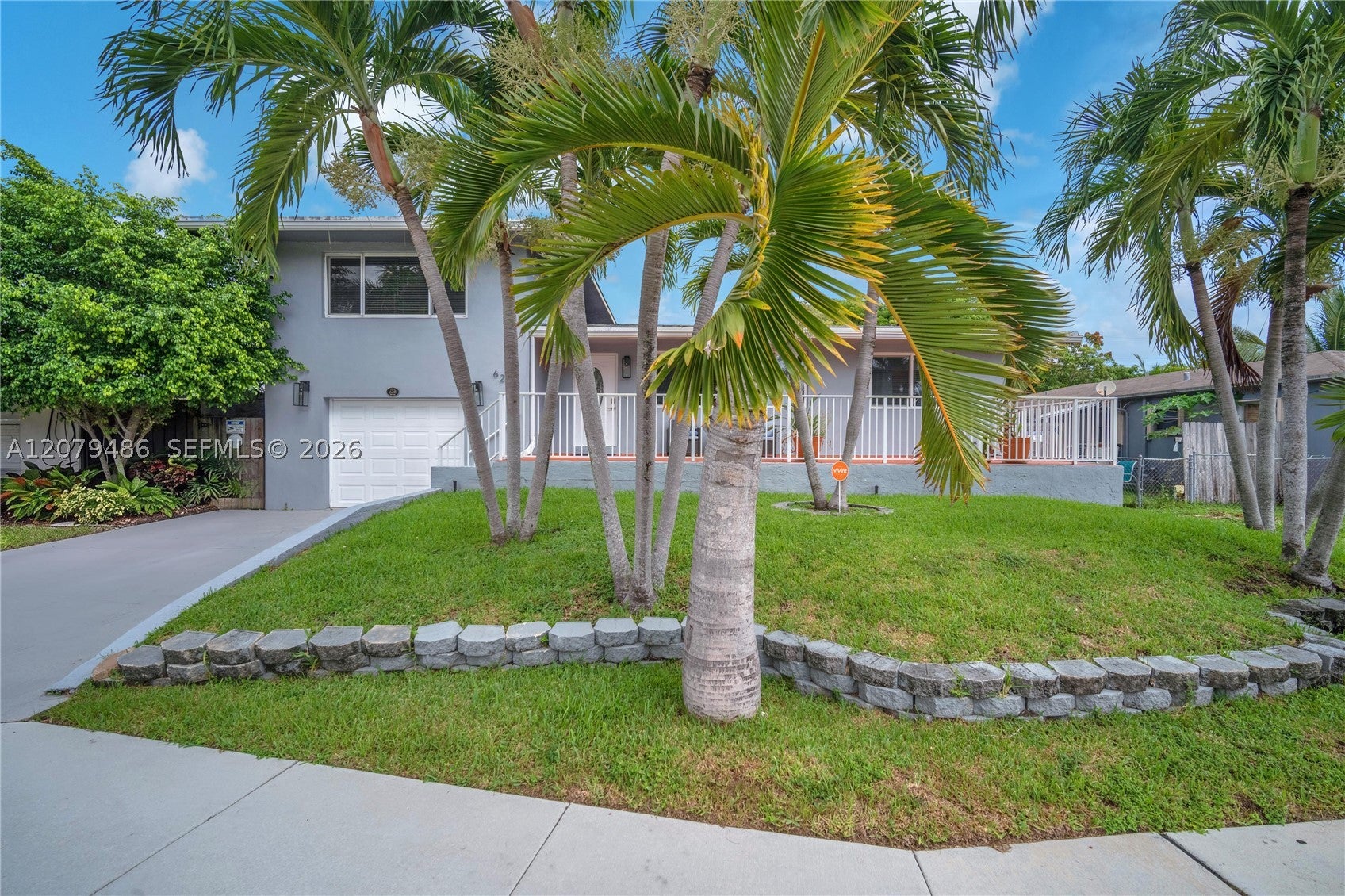 628 SW 4th St