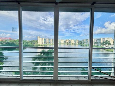 Photo of 141 SE 3rd Ave #402, Dania Beach, FL 33004 (MLS # A11892694)