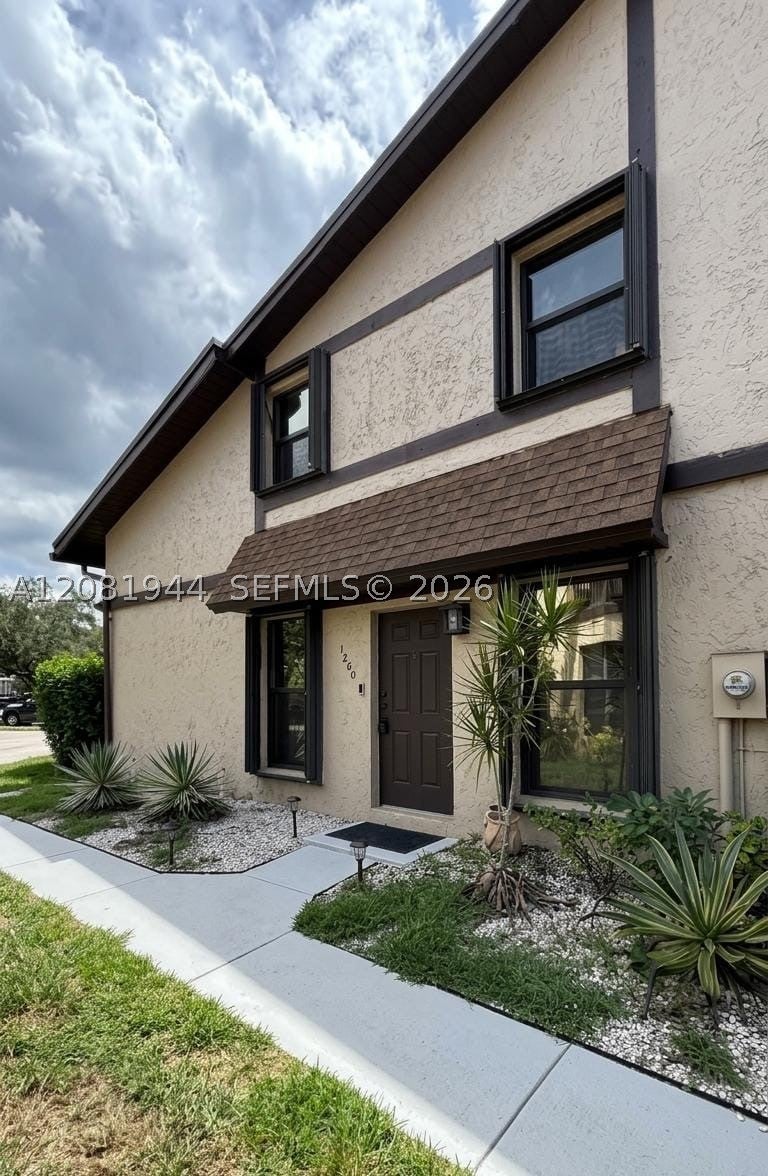 1840 Bayberry Dr, Pembroke Pines FL 33024