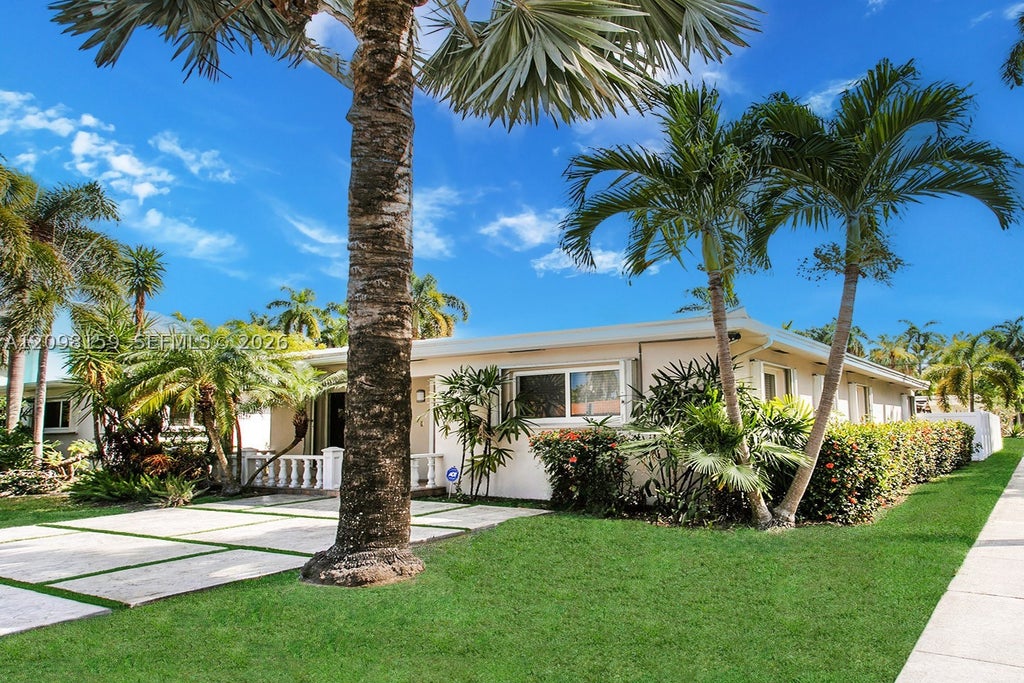 Photo of 1254 Harrison St, Hollywood, FL 33019 (MLS # A12098159)