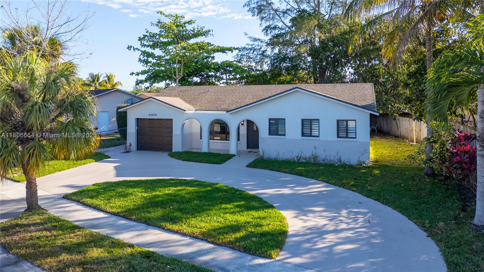 SANDALFOOT COVE SEC 5 - Residential Lease