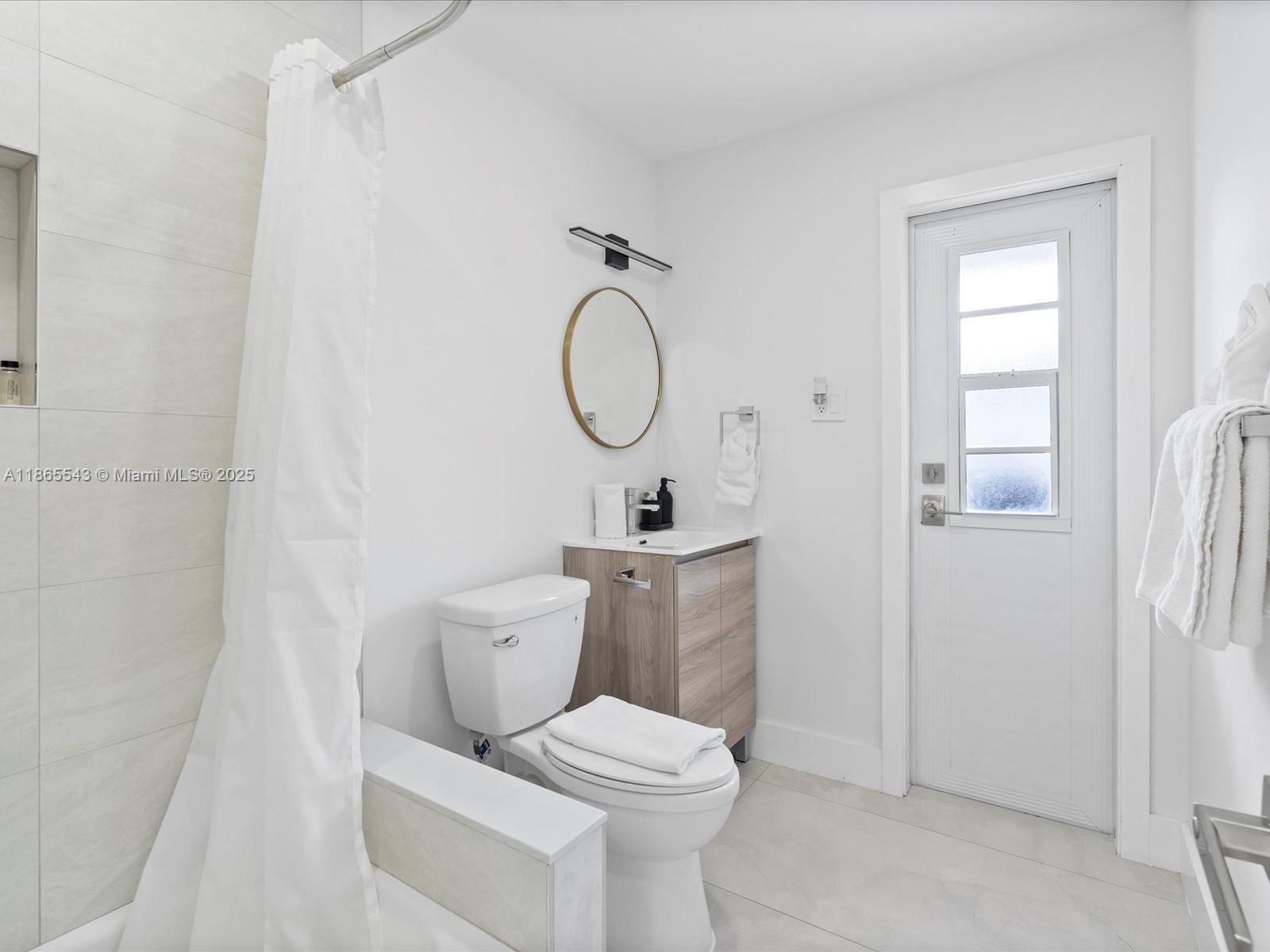 DRIFTWOOD PLAZA NO 3 - Residential