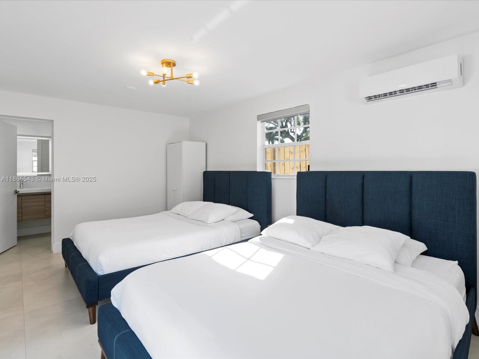 DRIFTWOOD PLAZA NO 3 - Residential