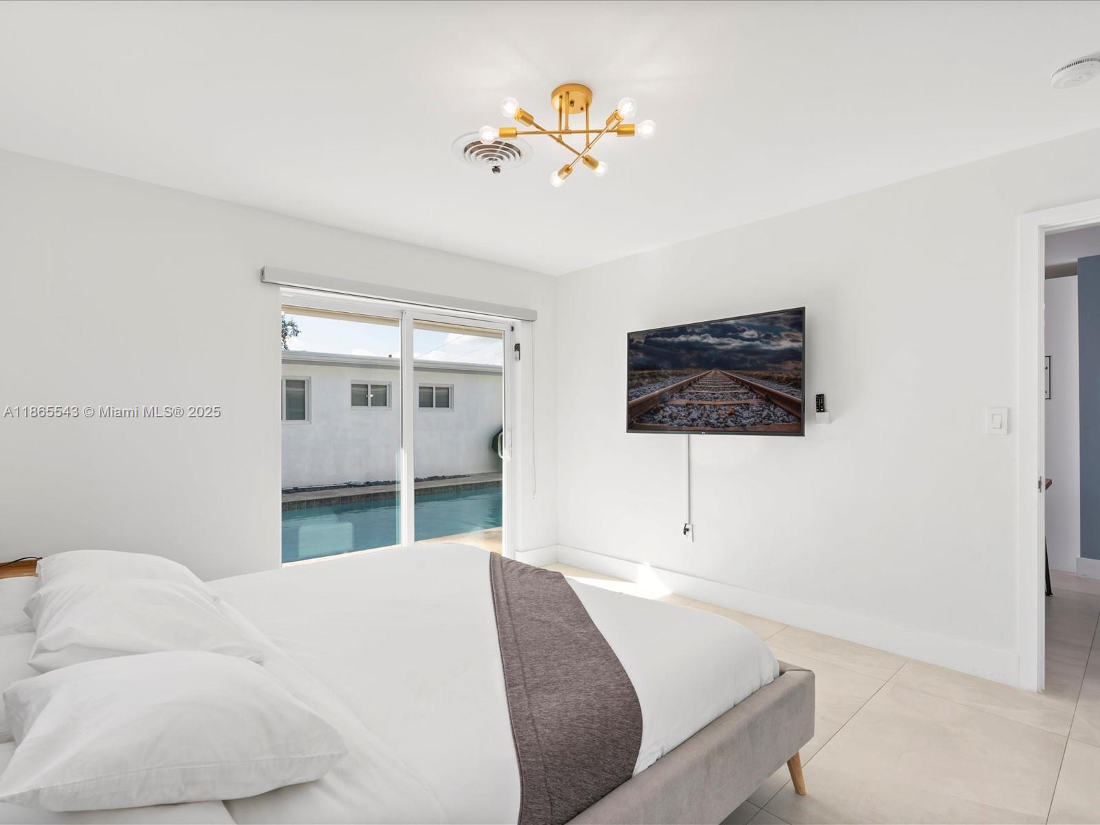 DRIFTWOOD PLAZA NO 3 - Residential