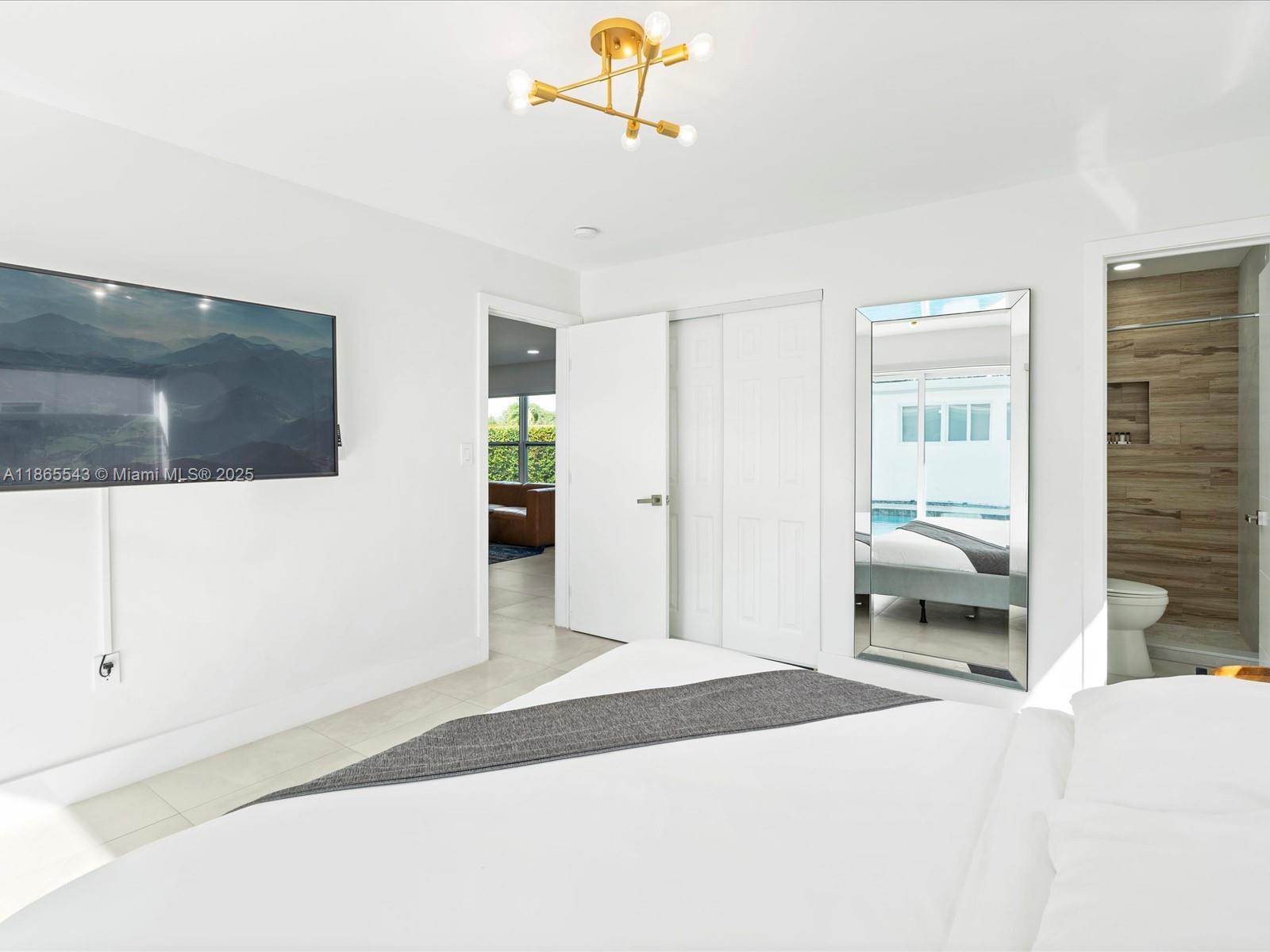 DRIFTWOOD PLAZA NO 3 - Residential