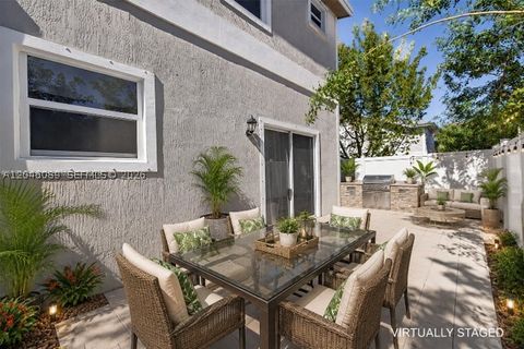 Tiny photo for 1707 SE 9th Ter, Homestead, FL 33034 (MLS # A12046089)