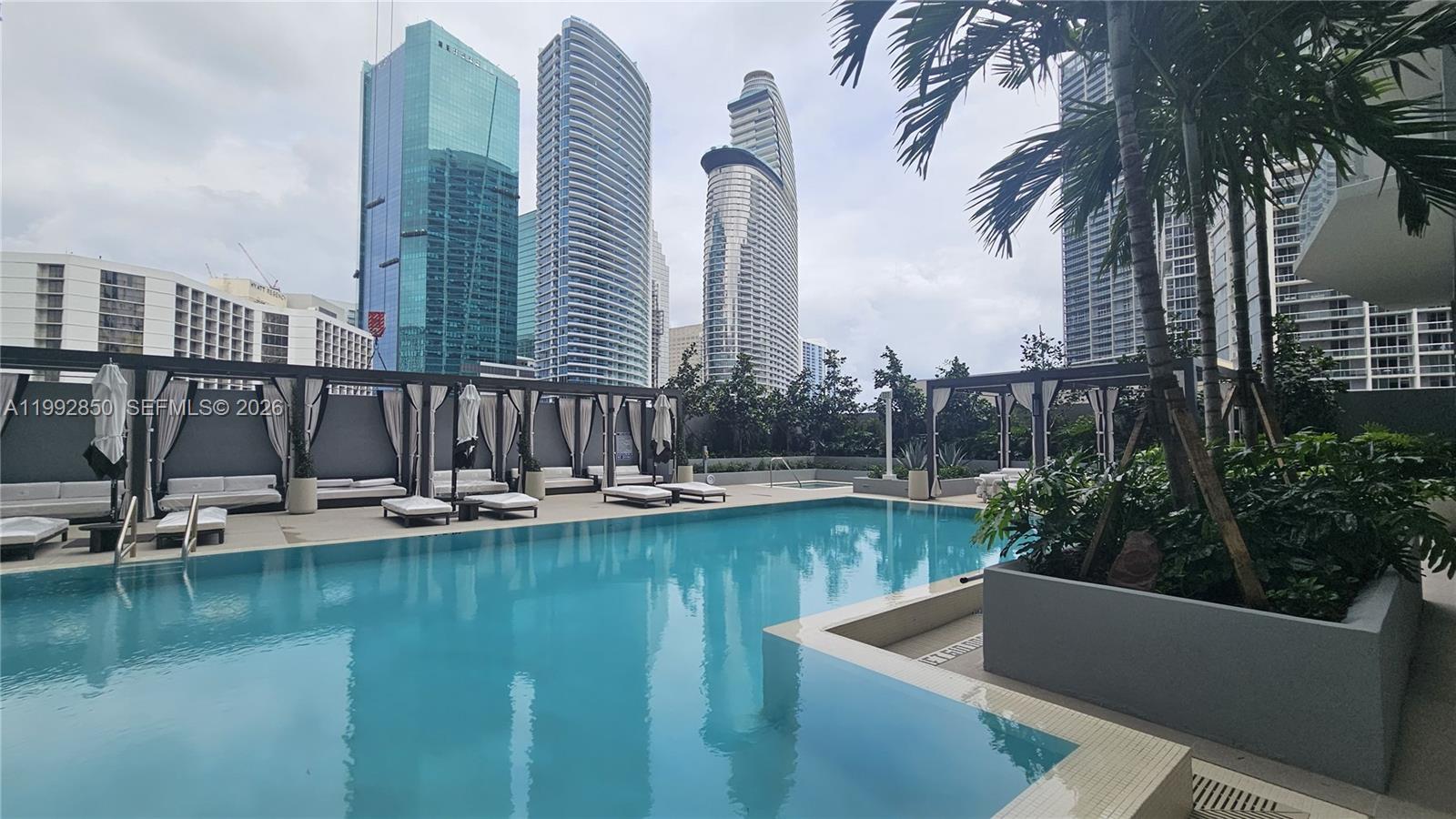 BRICKELL POINT - Residential