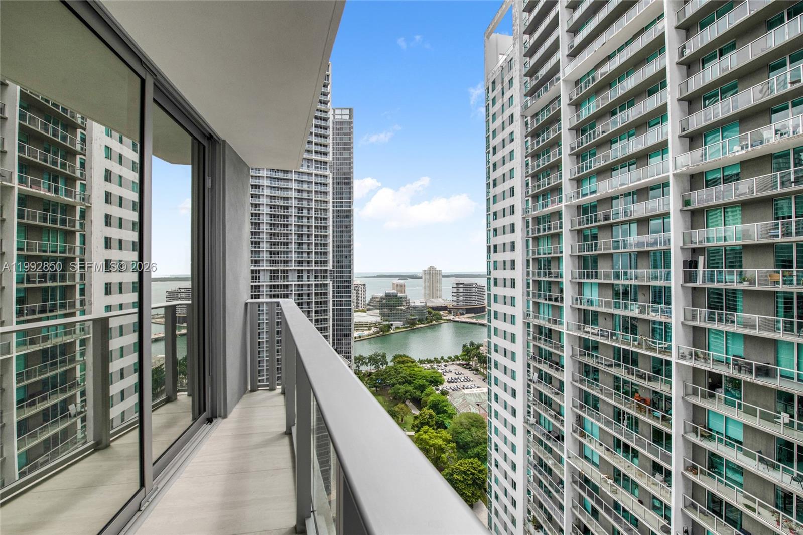 BRICKELL POINT - Residential