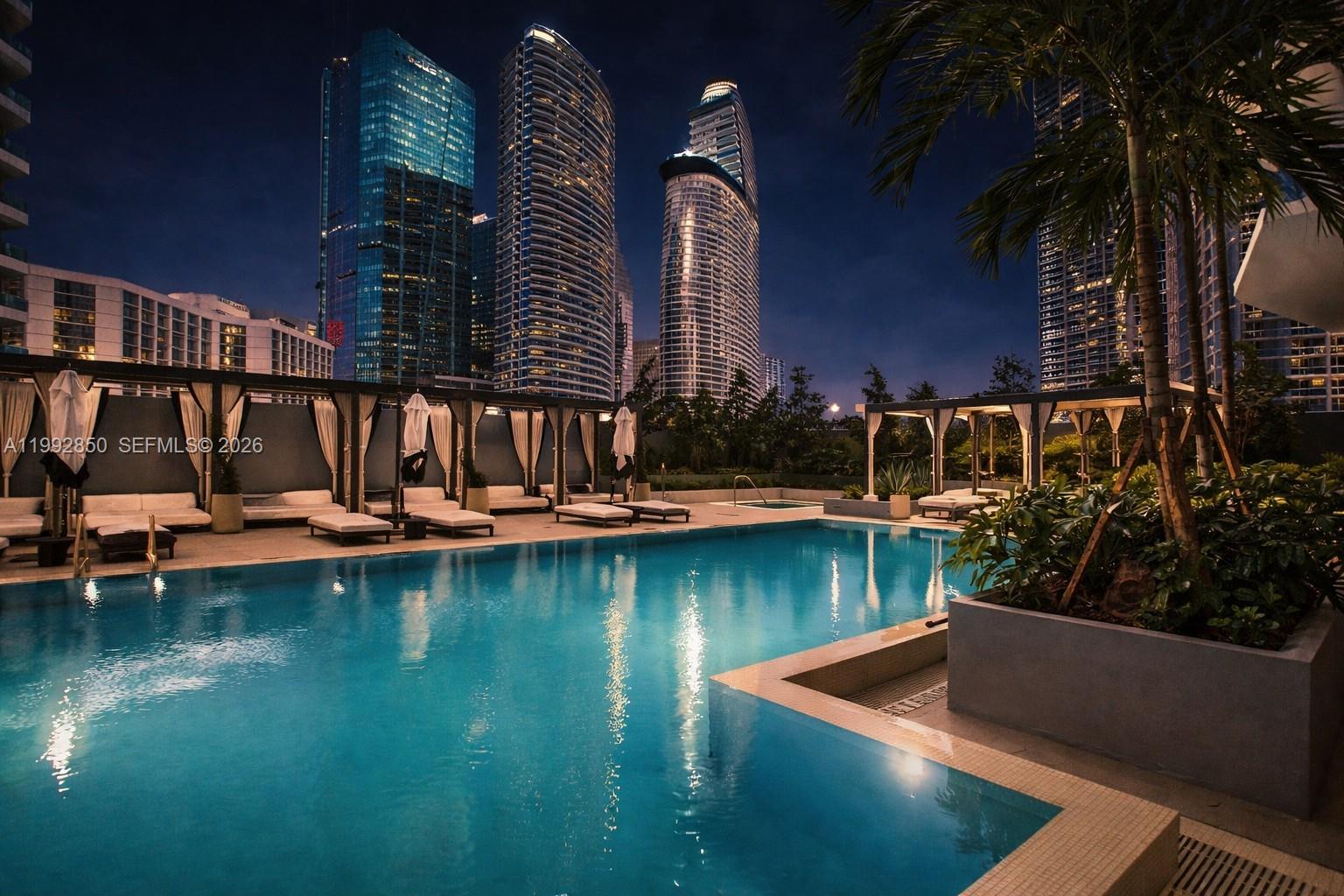 BRICKELL POINT - Residential