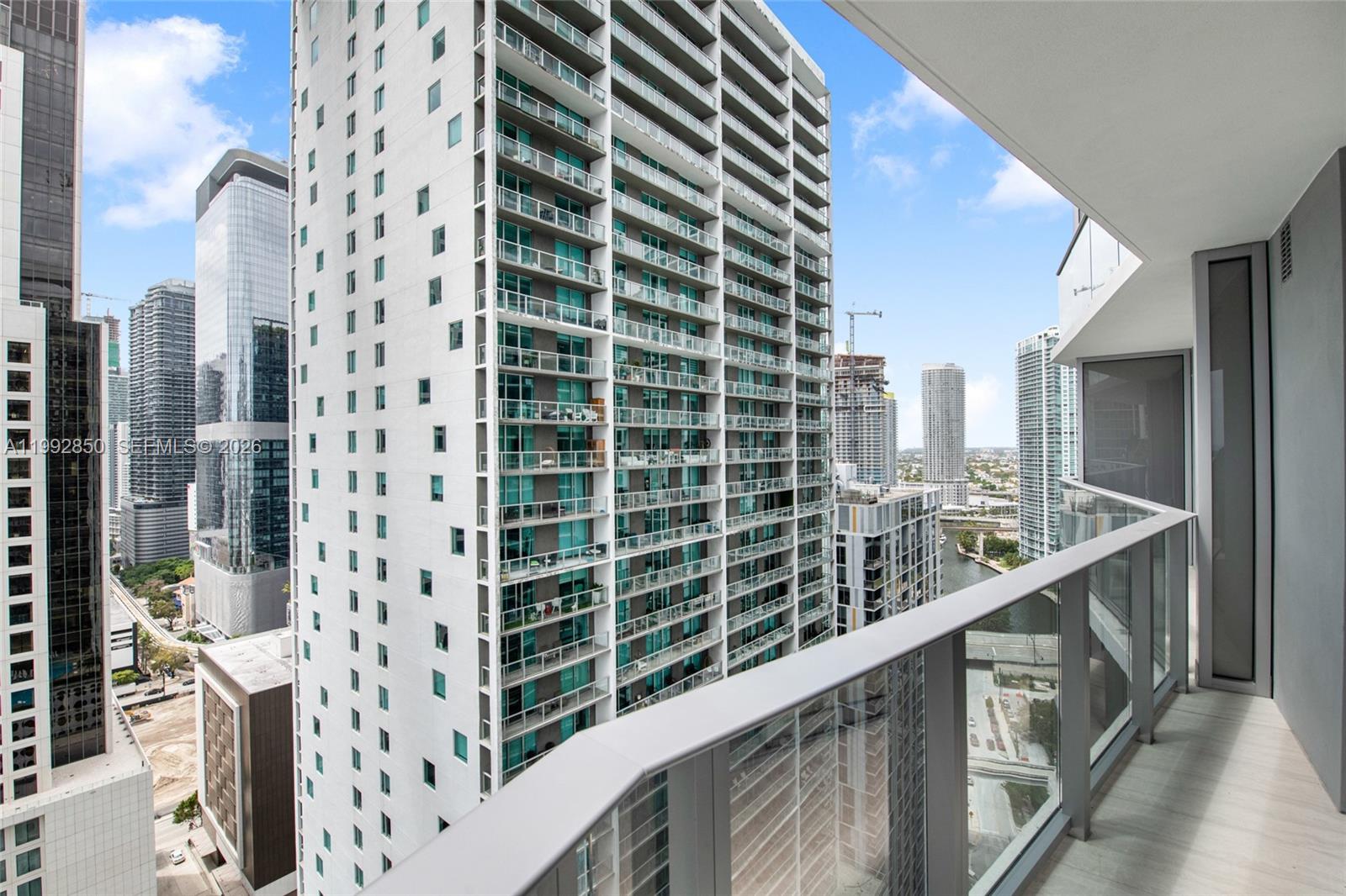 BRICKELL POINT - Residential