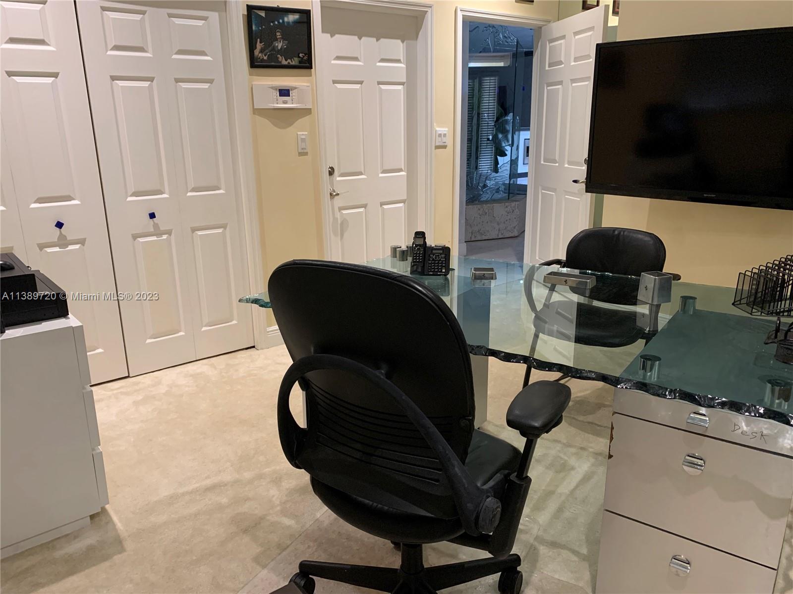 POMPANO BEACH PARK - Residential