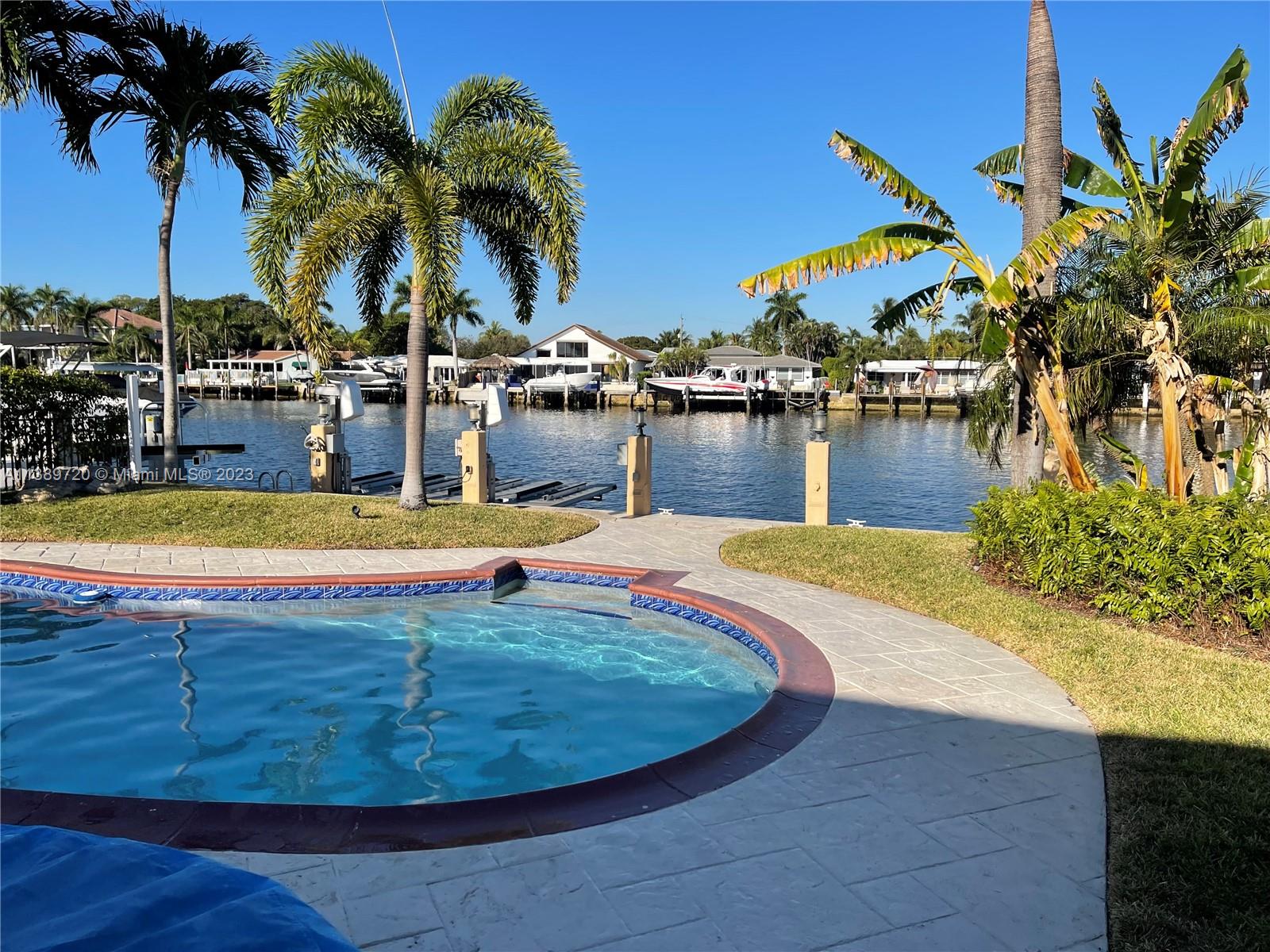 POMPANO BEACH PARK - Residential