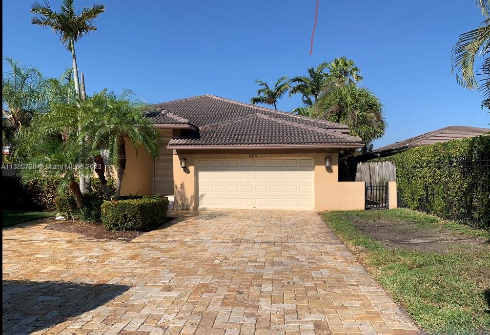 POMPANO BEACH PARK - Residential