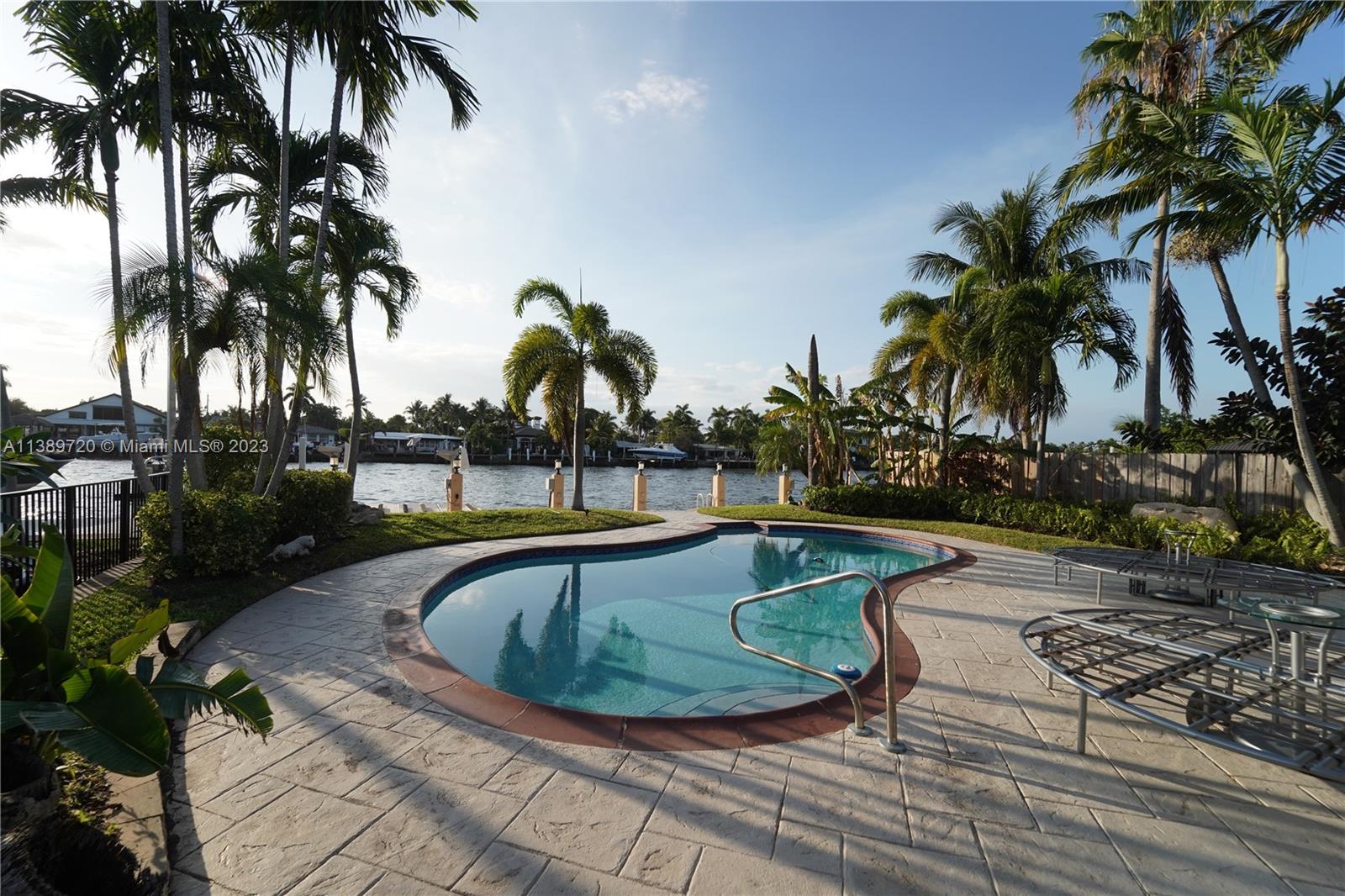 POMPANO BEACH PARK - Residential