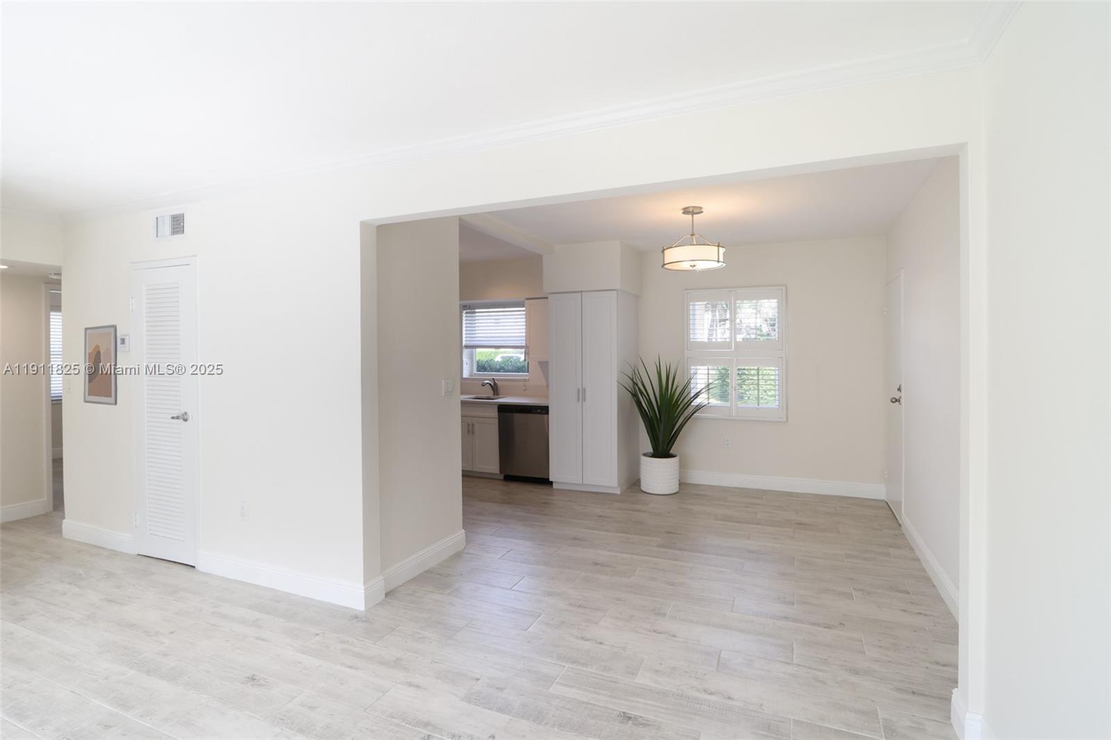 ARBORS CONDO - Residential Lease