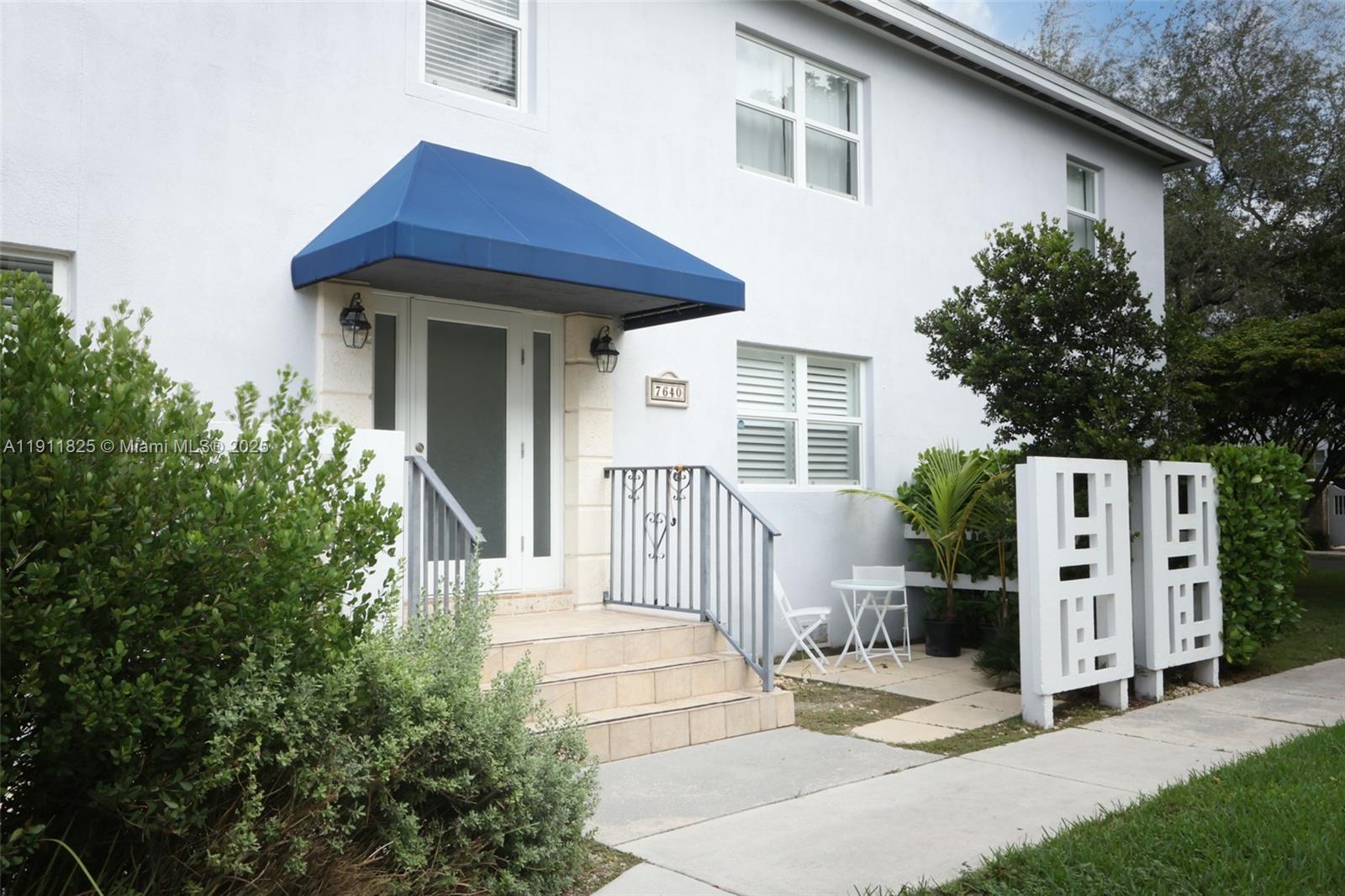 ARBORS CONDO - Residential Lease