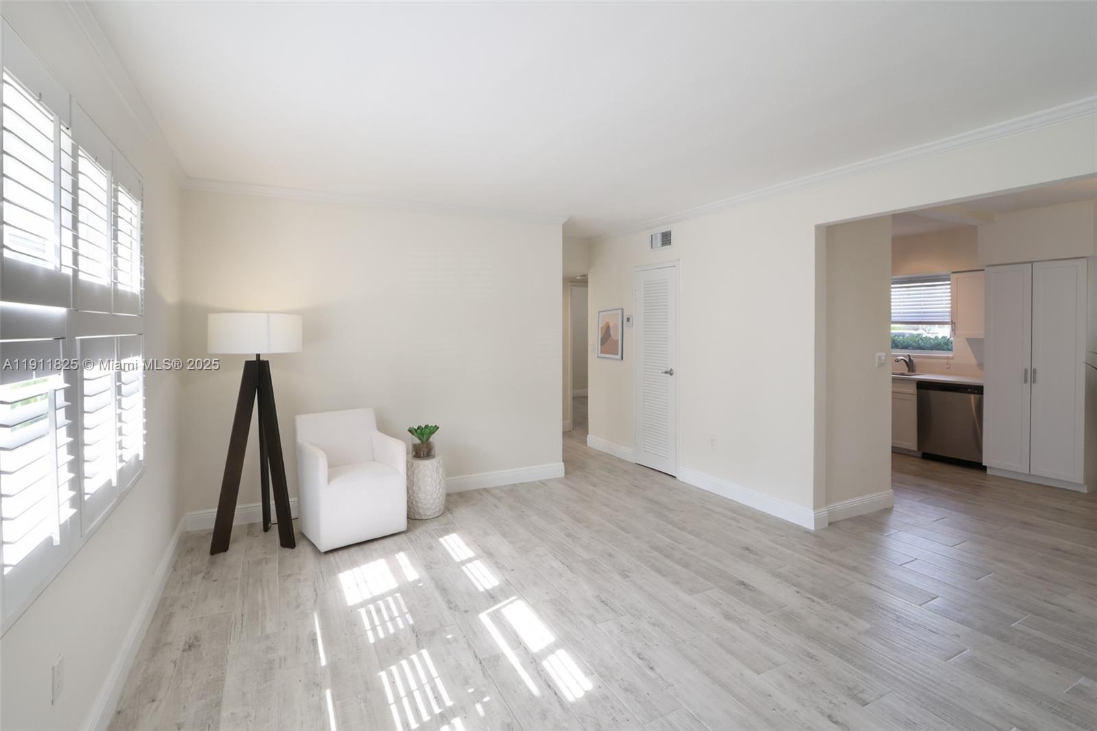 ARBORS CONDO - Residential Lease