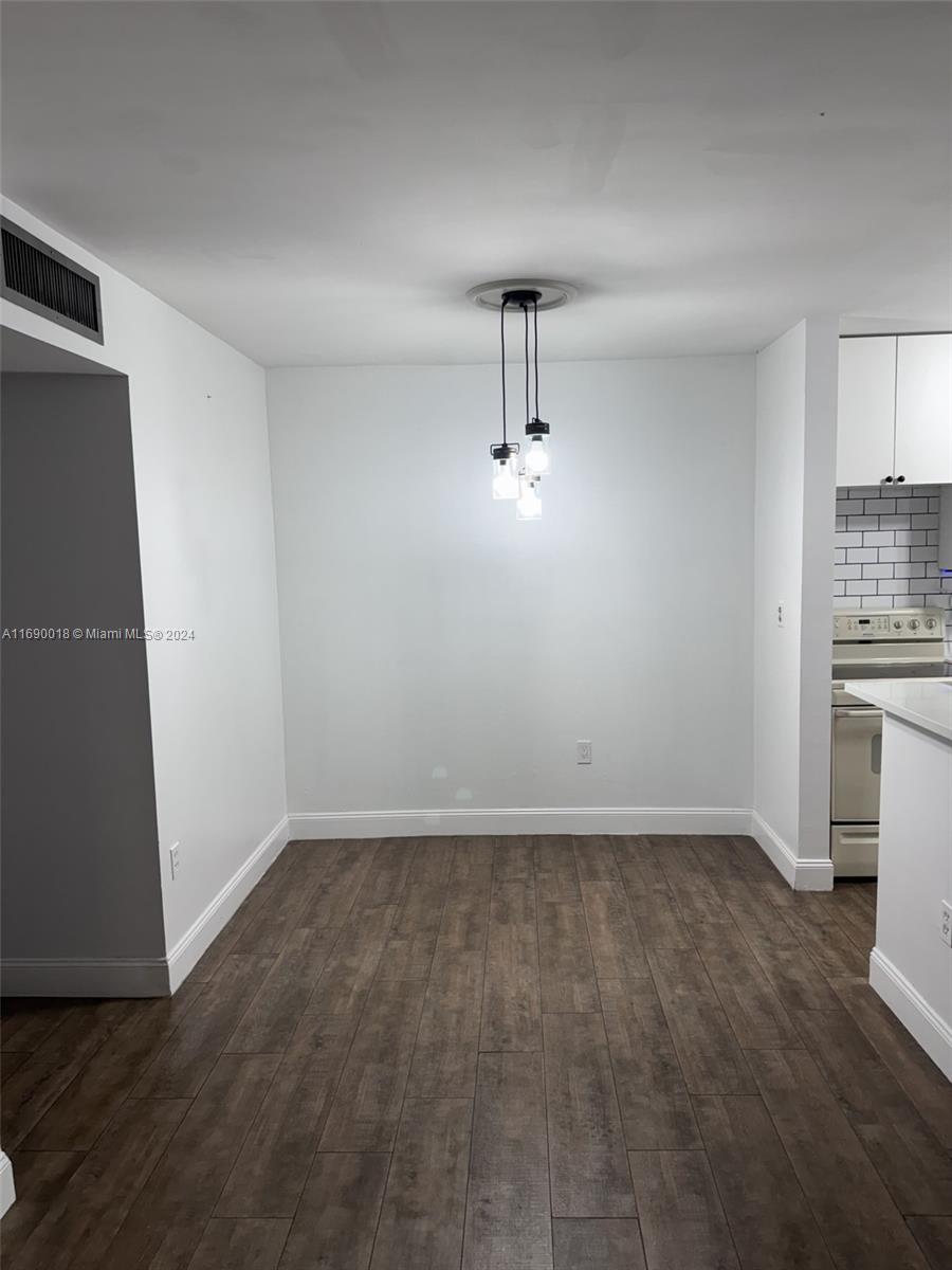 COUNTRYSIDE VILLAGE CONDO - Residential