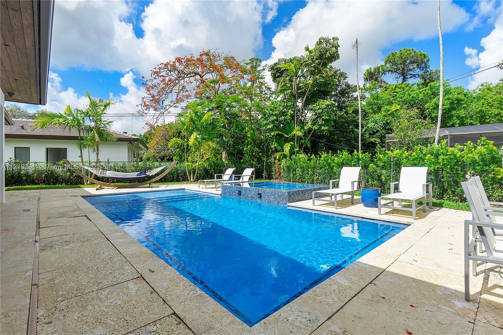 PHILARTHRIA - Residential