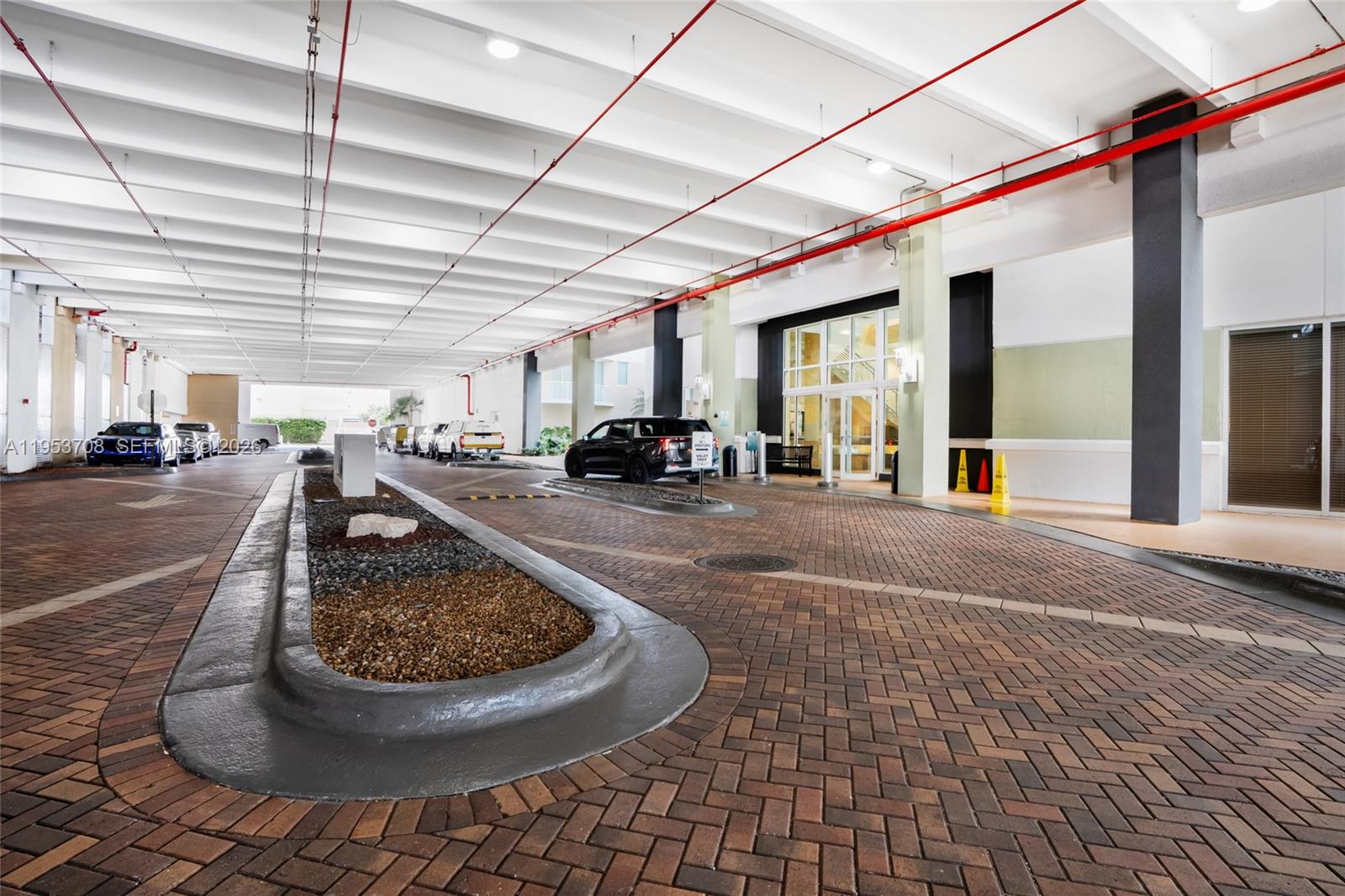 DUO CONDOMINIUM EAST - Residential