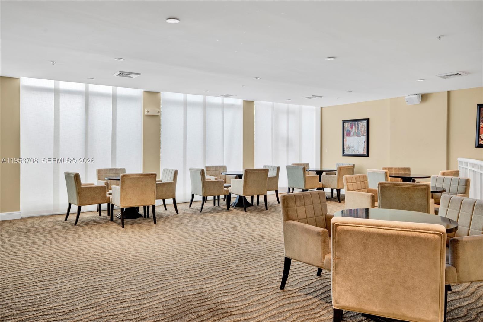 DUO CONDOMINIUM EAST - Residential