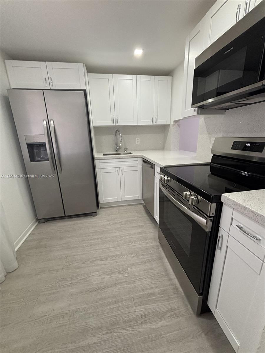 301 Nw 177th St 105, Miami Gardens, Broward County, Florida - 1 Bedrooms  
1 Bathrooms - 