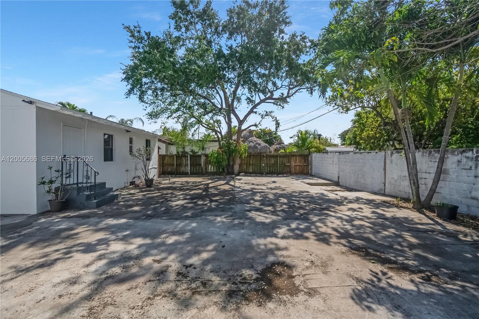 PALM PARK - Residential